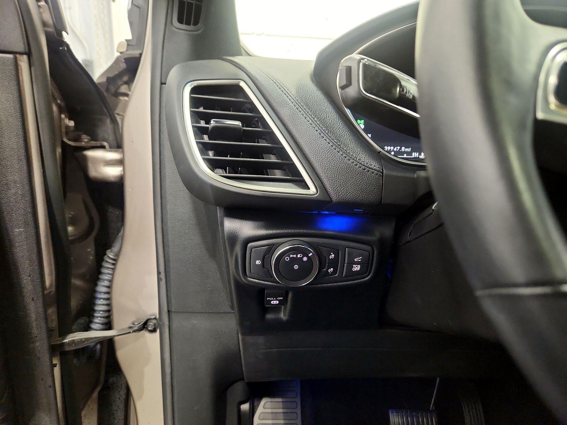 Thumbnail: 2019 Lincoln Nautilus - 13