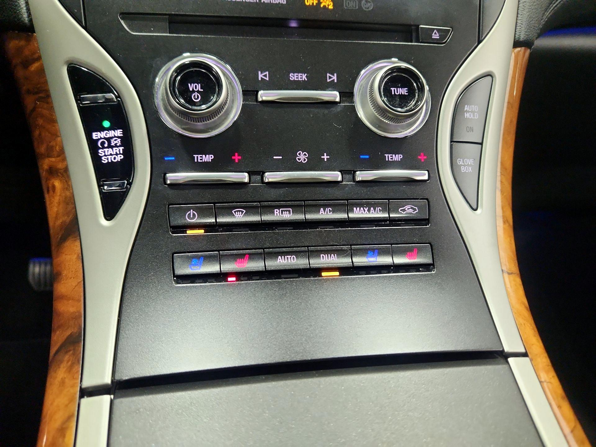 Thumbnail: 2019 Lincoln Nautilus - 17