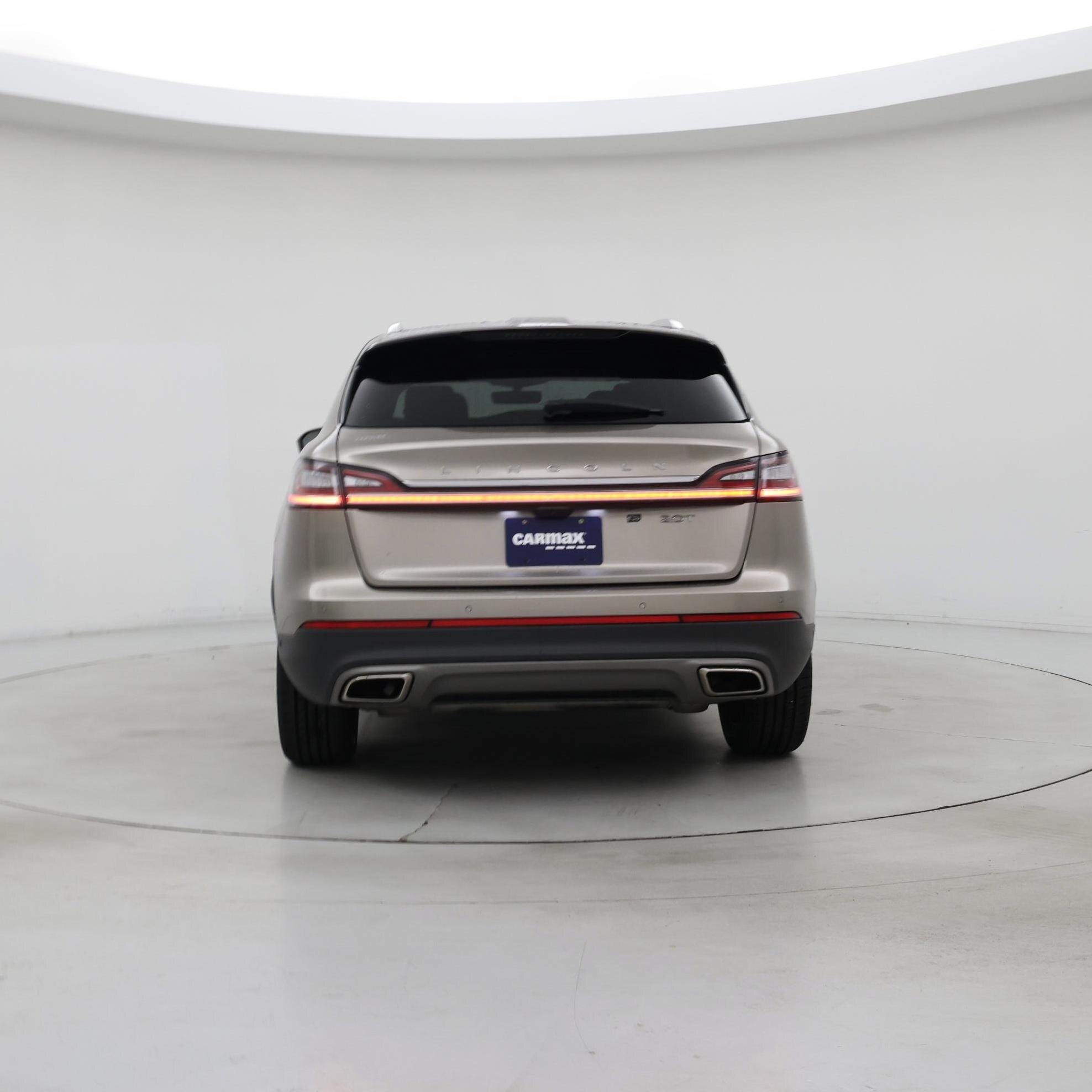 Thumbnail: 2019 Lincoln Nautilus - 6