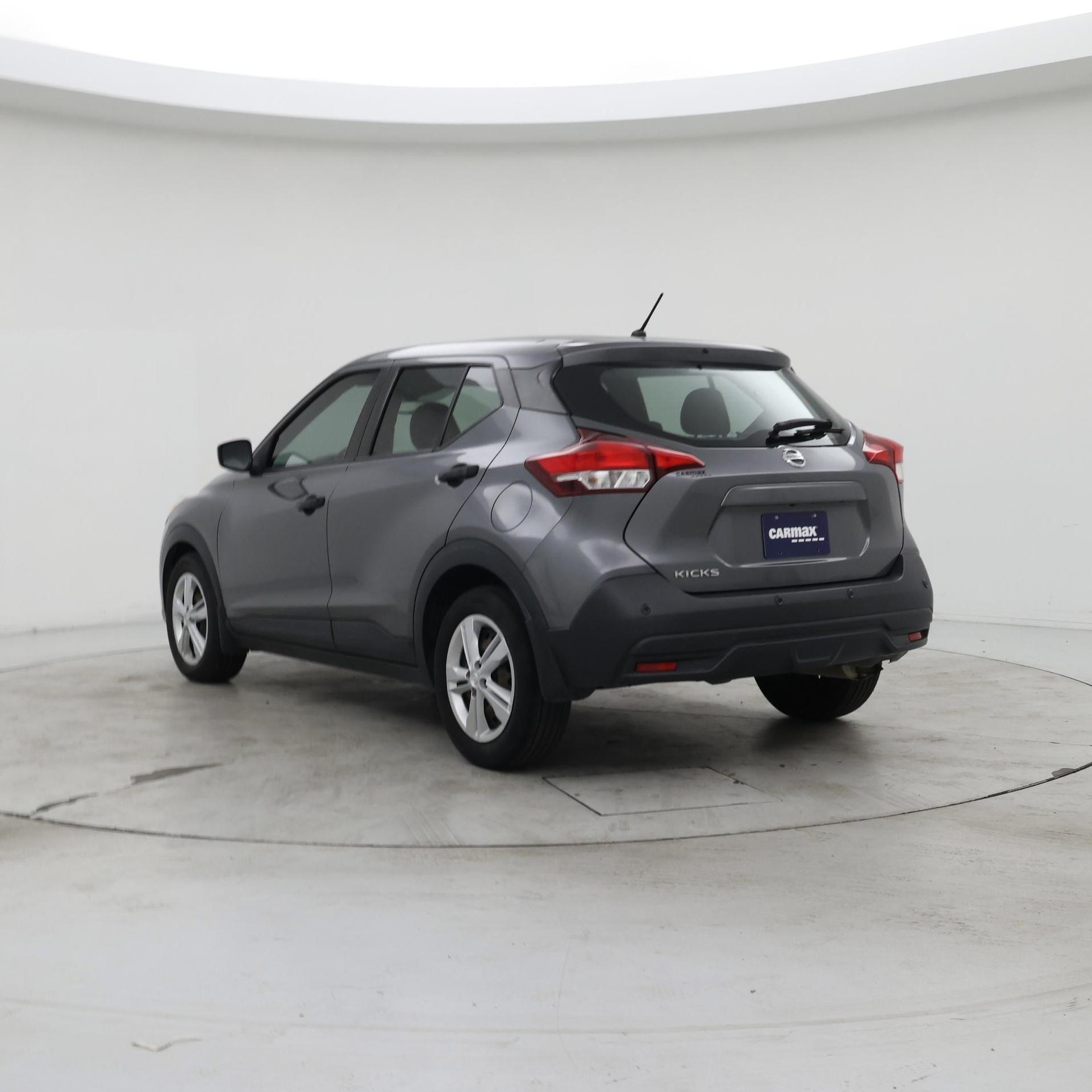 Thumbnail: 2020 Nissan Kicks - 2