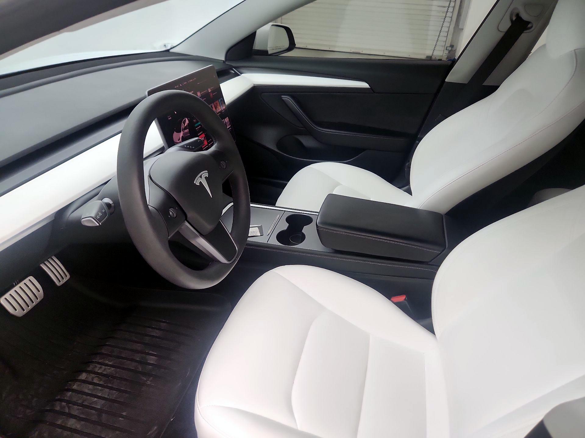 Thumbnail: 2021 Tesla Model 3 - 9