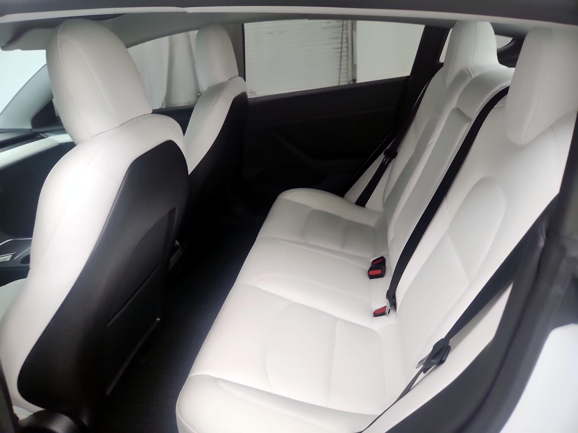 Thumbnail: 2021 Tesla Model 3 - 15