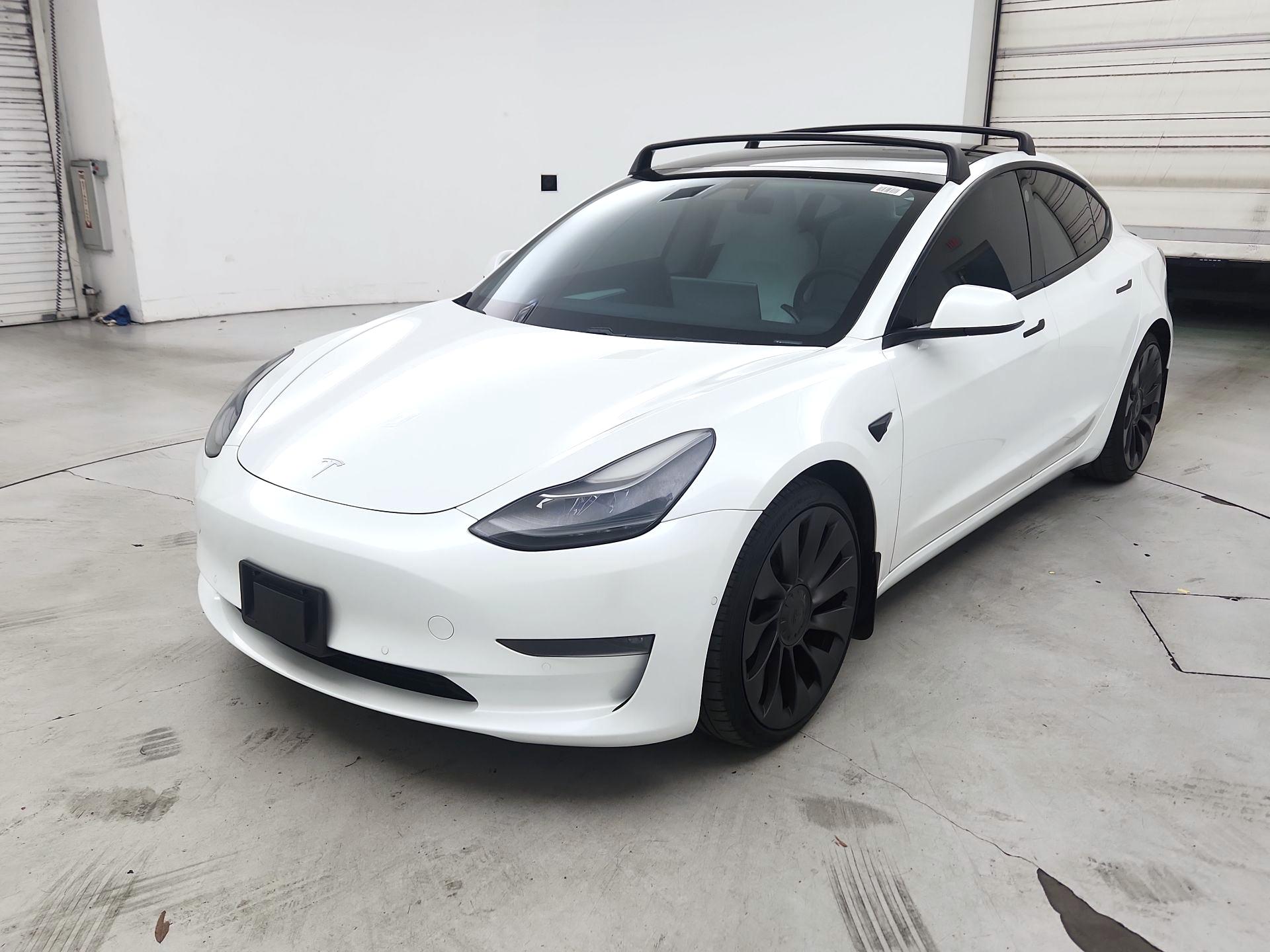 Thumbnail: 2021 Tesla Model 3 - 3