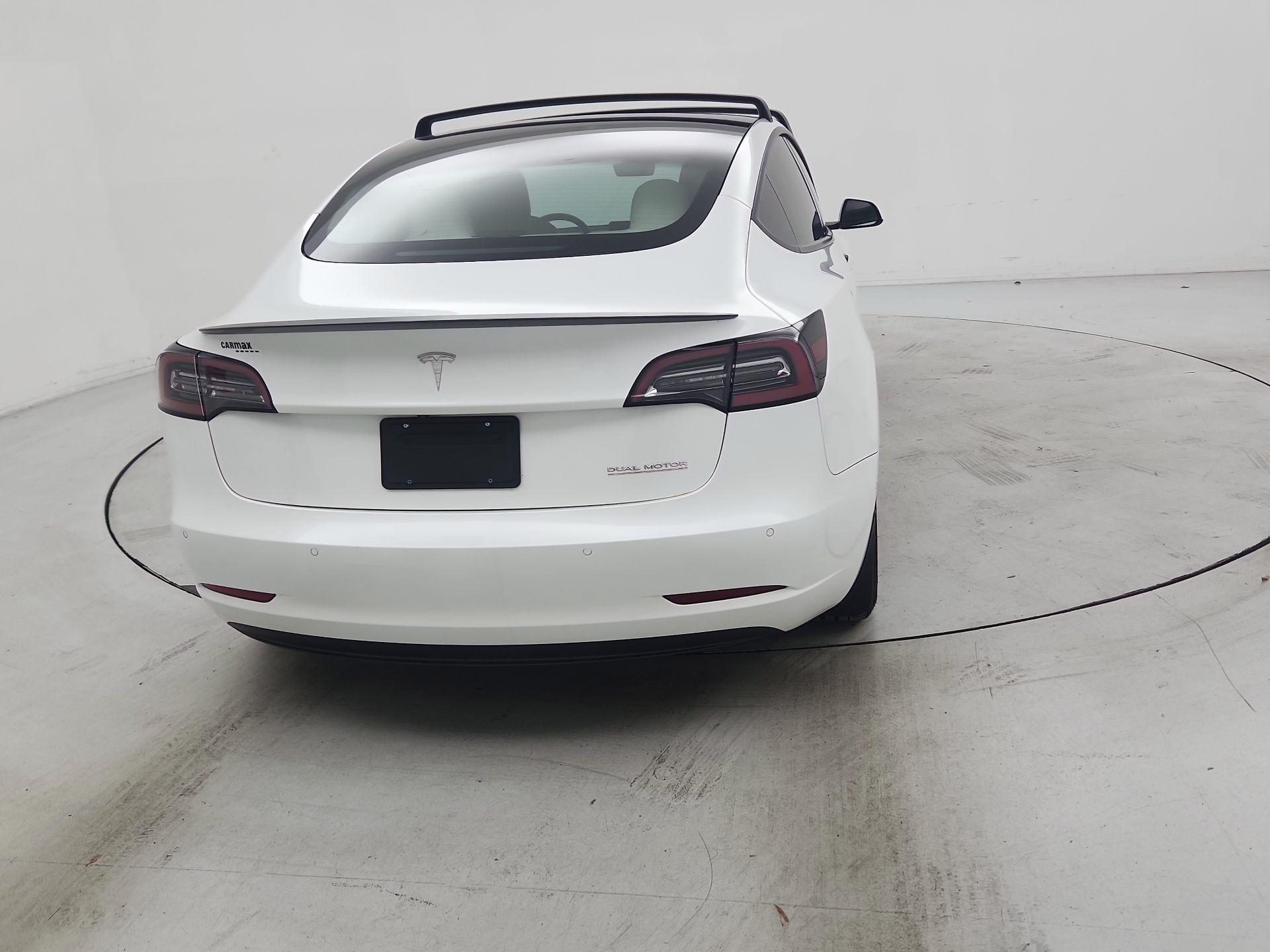 Thumbnail: 2021 Tesla Model 3 - 6