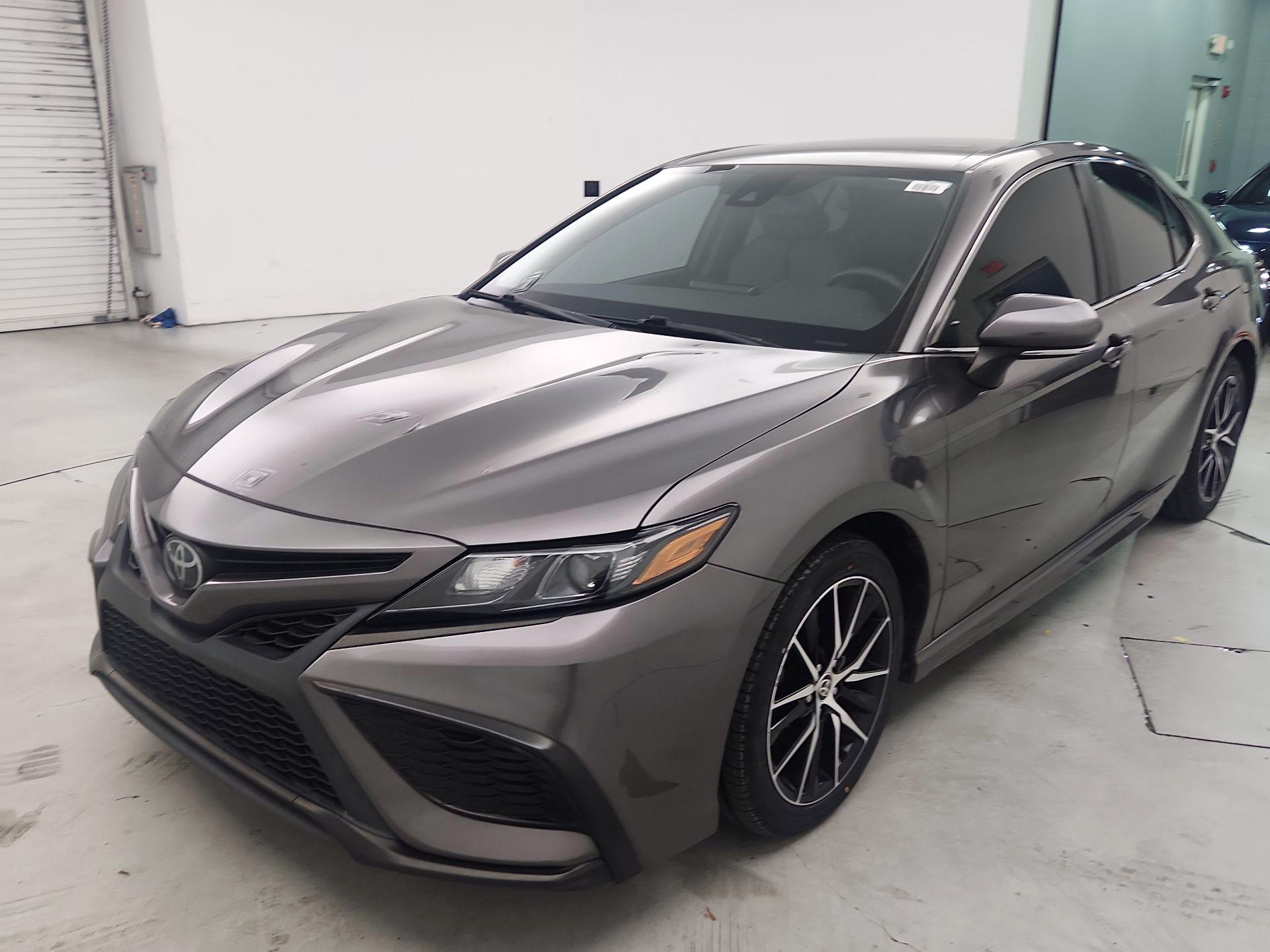 Thumbnail: 2023 Toyota Camry - 3