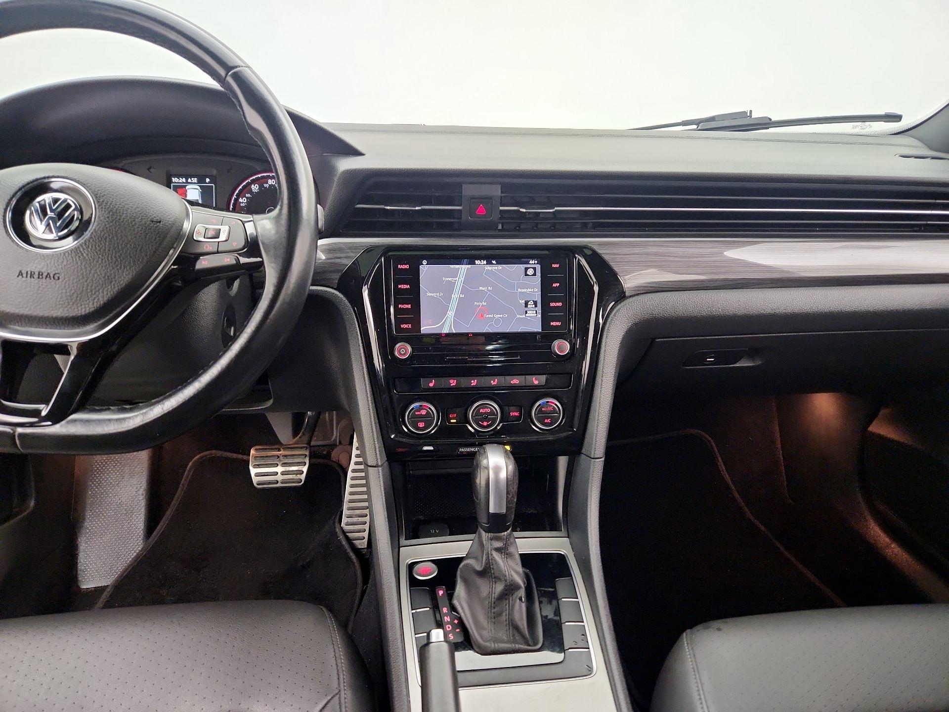 Thumbnail: 2021 Volkswagen Passat - 9