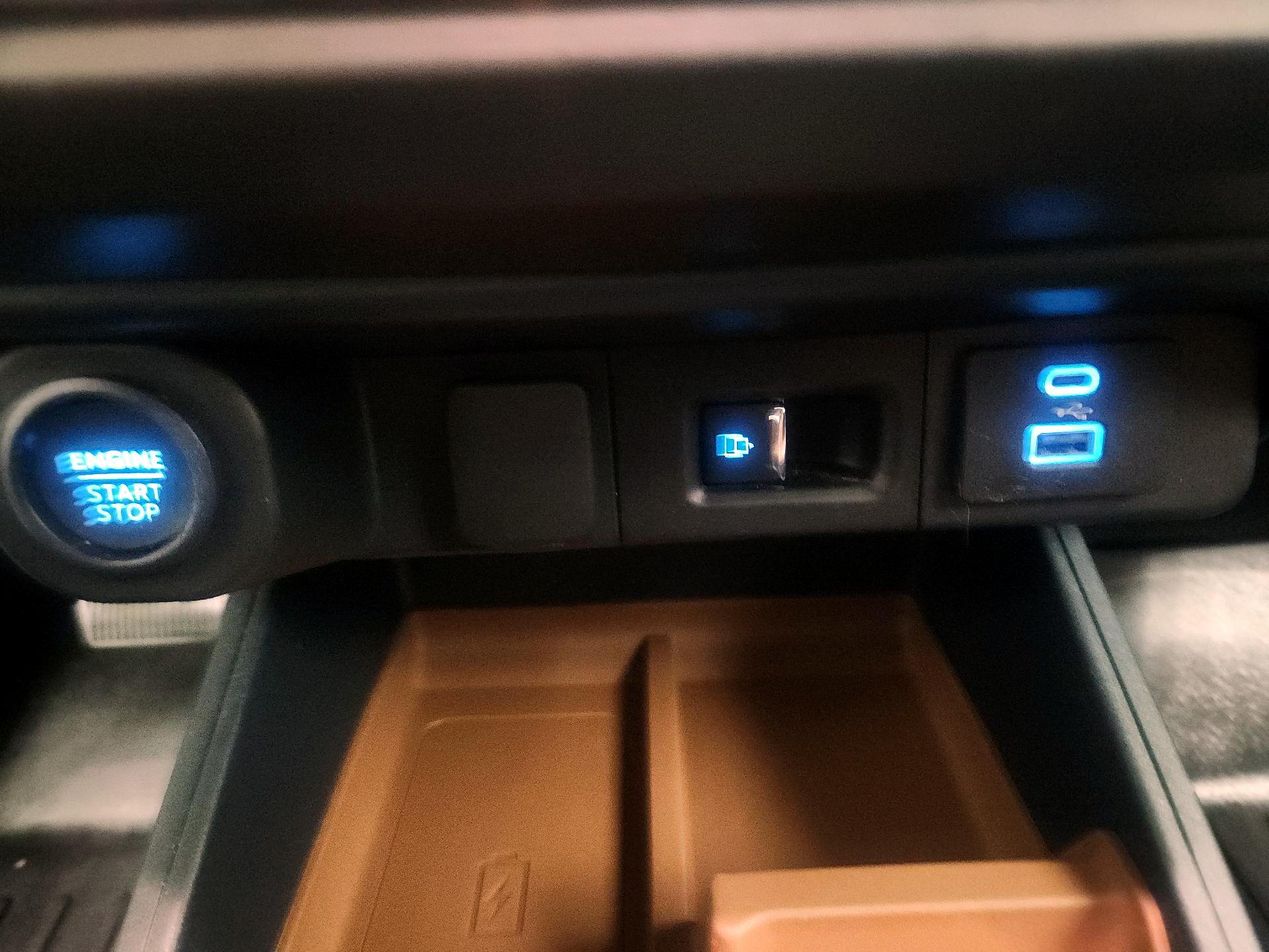 Thumbnail: 2022 Ford Maverick - 16