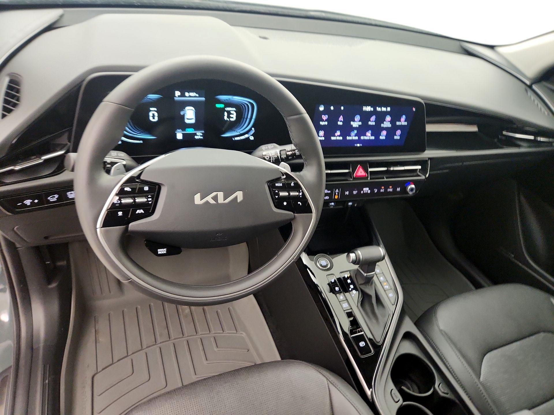 Thumbnail: 2025 Kia Niro - 8