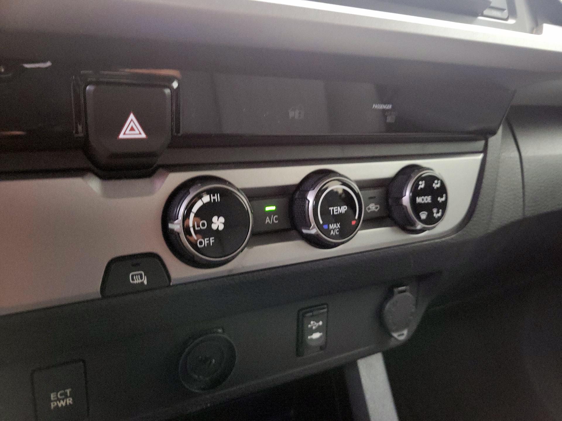 Thumbnail: 2017 Toyota Tacoma - 16