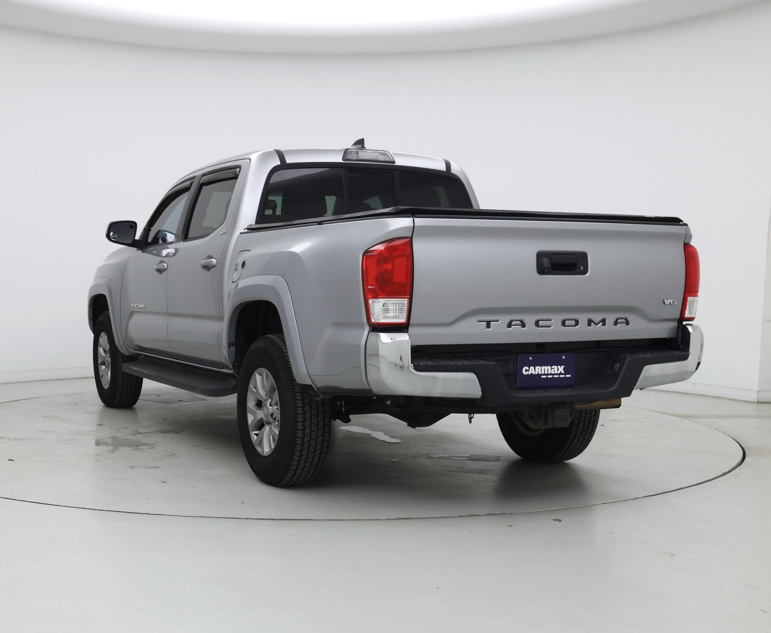 Thumbnail: 2017 Toyota Tacoma - 2