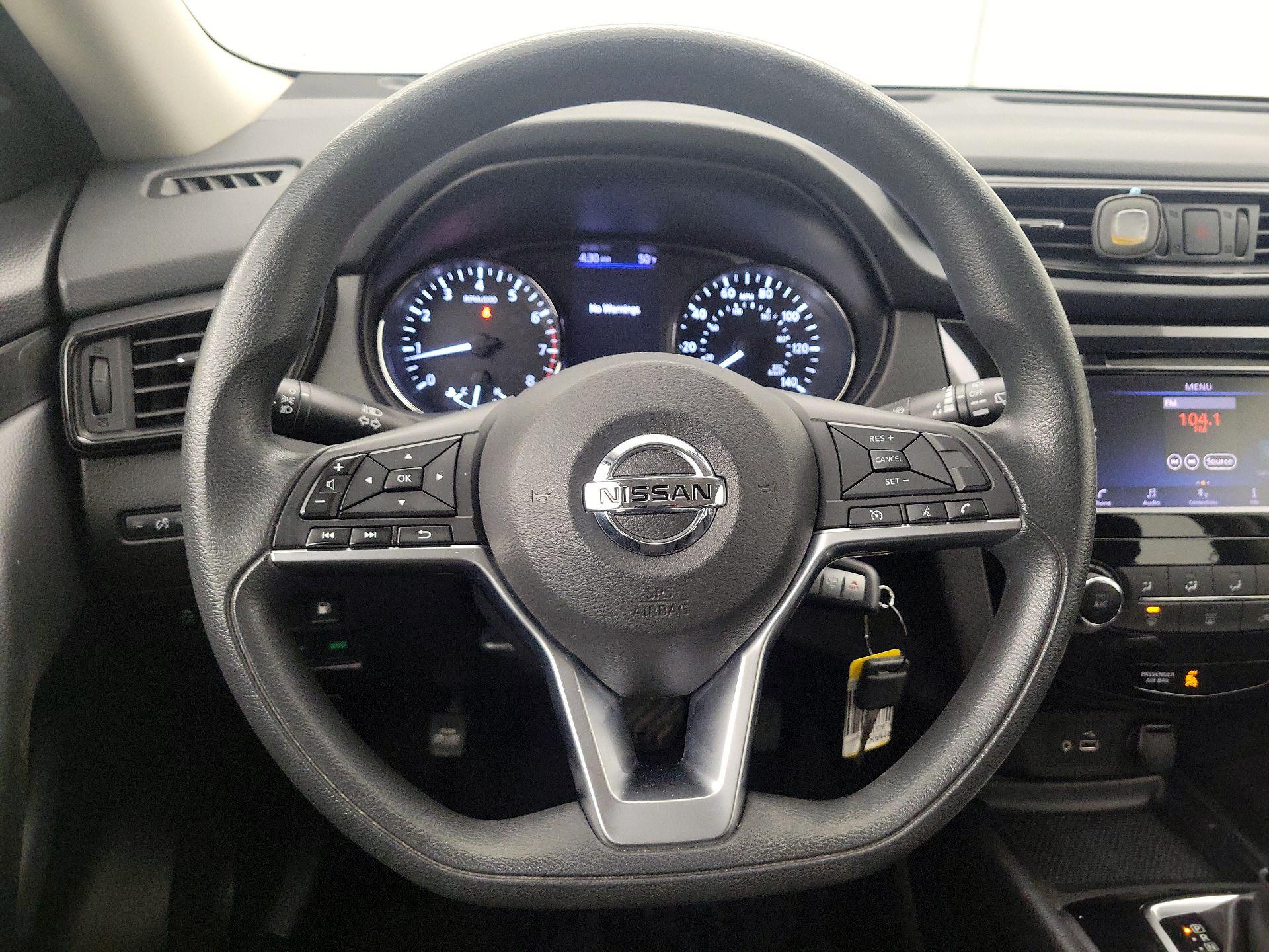 Thumbnail: 2018 Nissan Rogue - 10