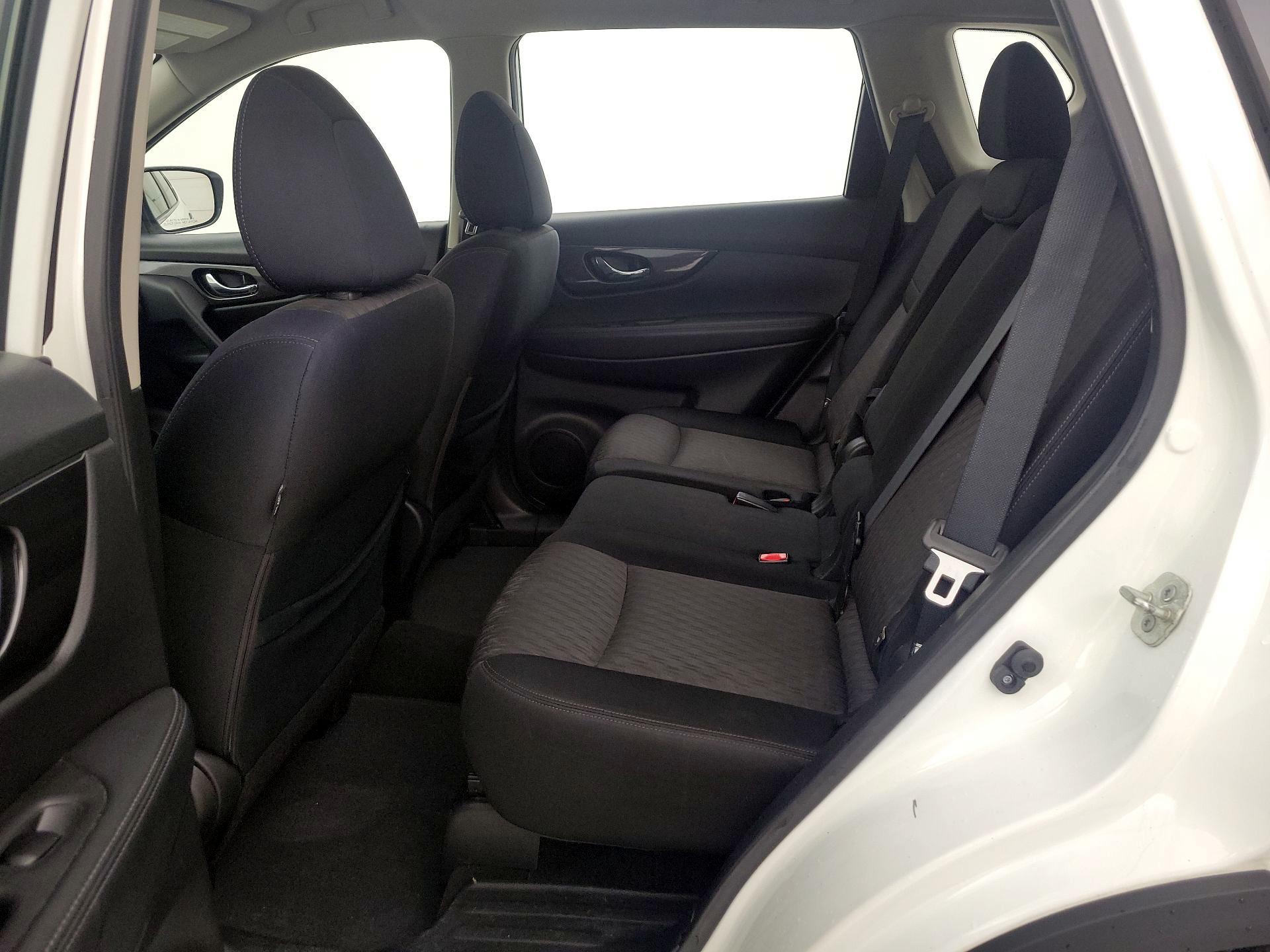 Thumbnail: 2018 Nissan Rogue - 19