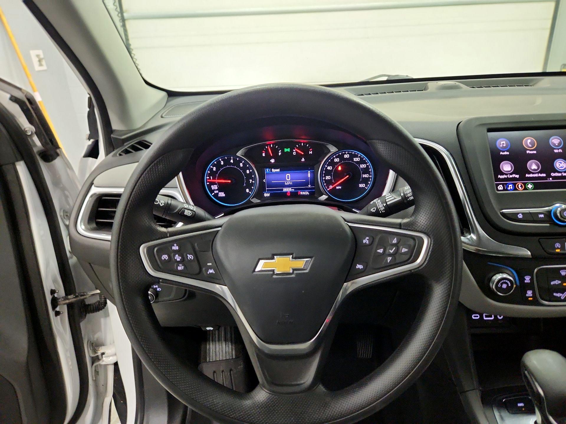 Thumbnail: 2022 Chevrolet Equinox - 10