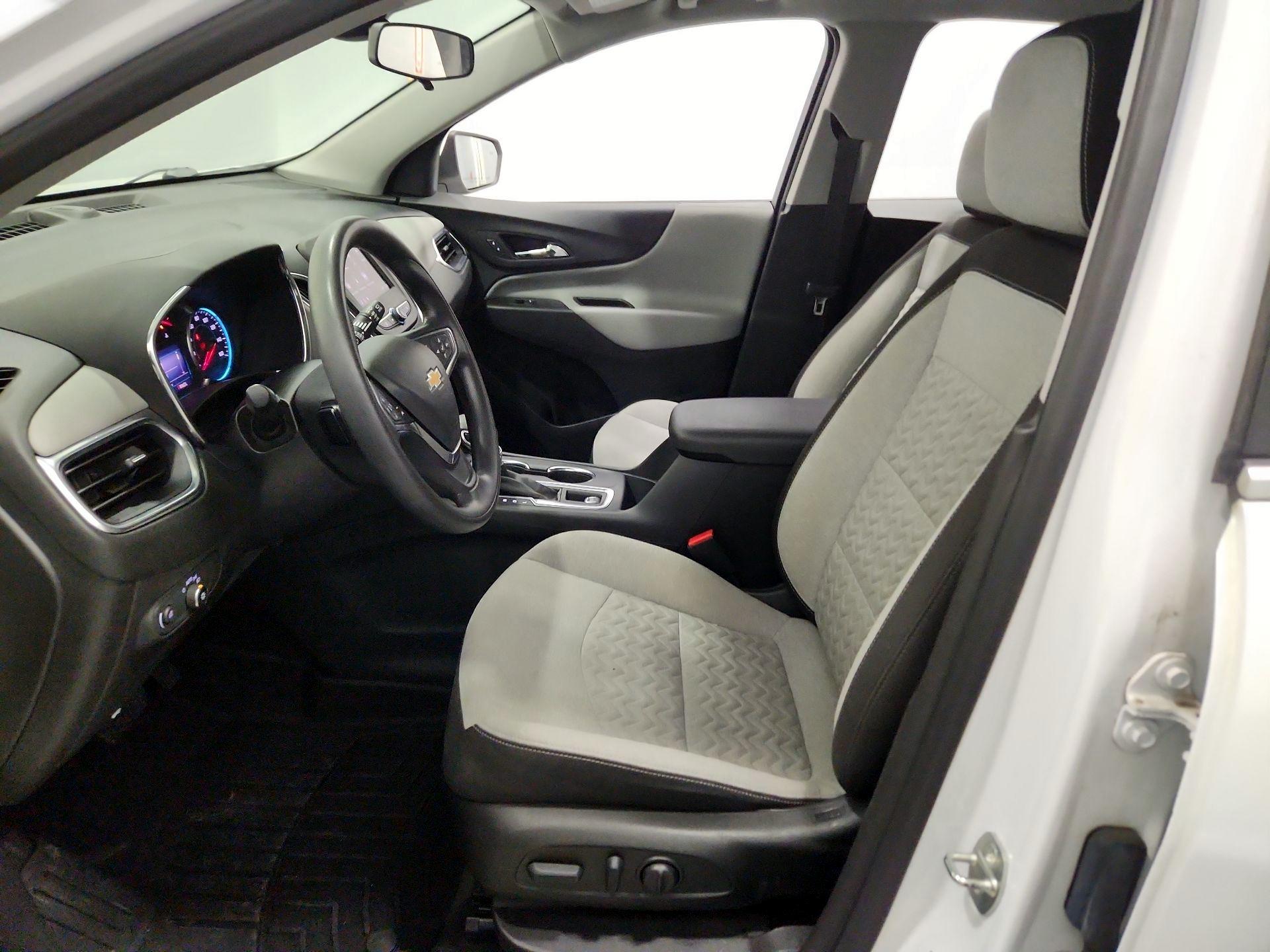 Thumbnail: 2022 Chevrolet Equinox - 11