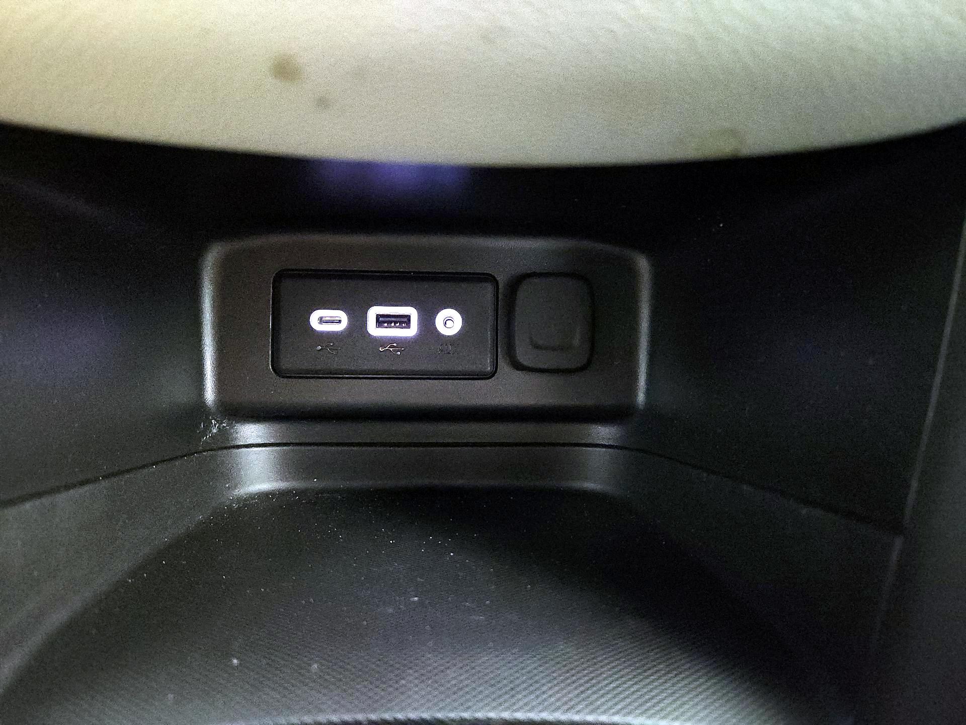 Thumbnail: 2022 Chevrolet Equinox - 18