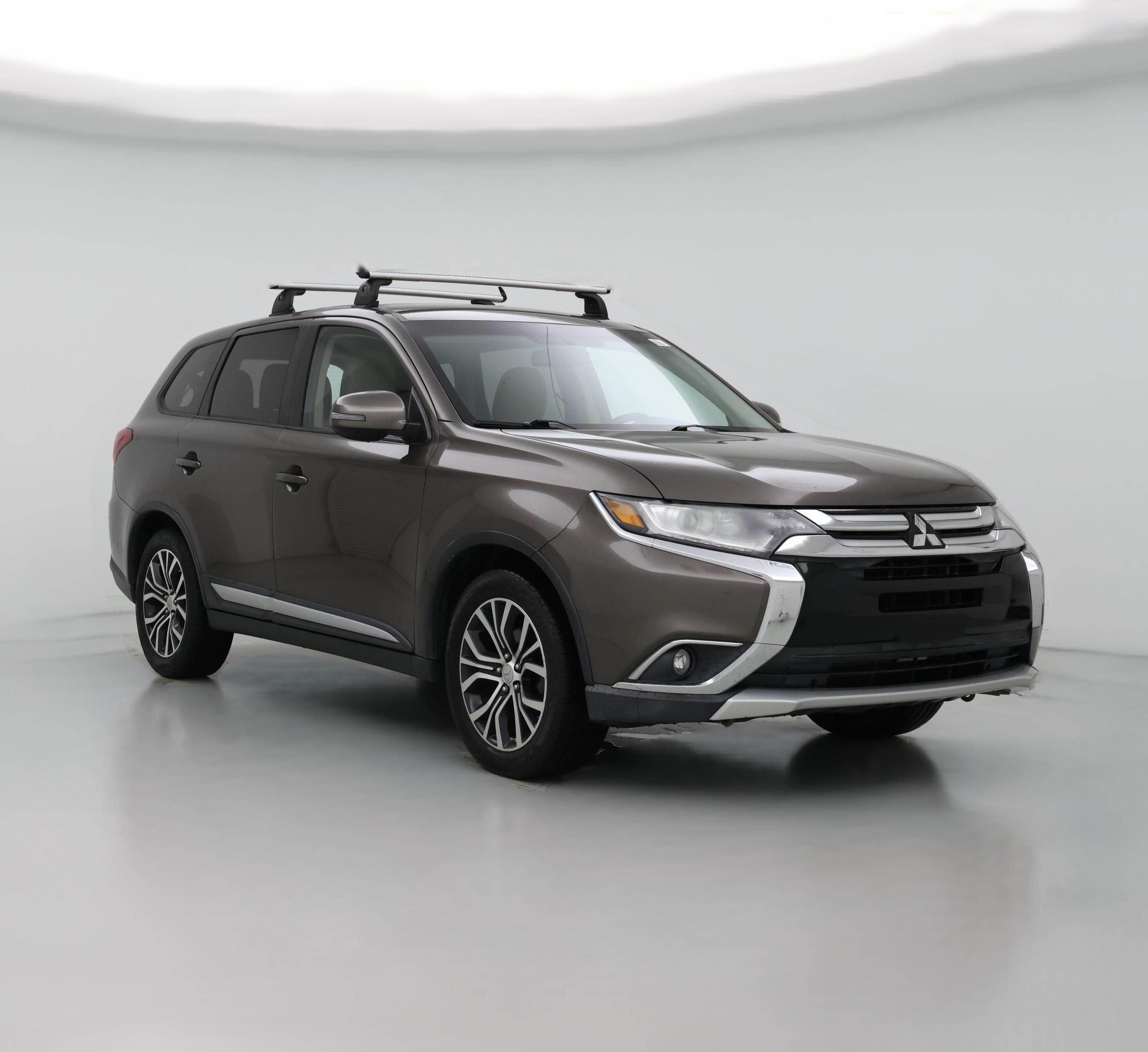 Thumbnail: 2016 Mitsubishi Outlander - 1