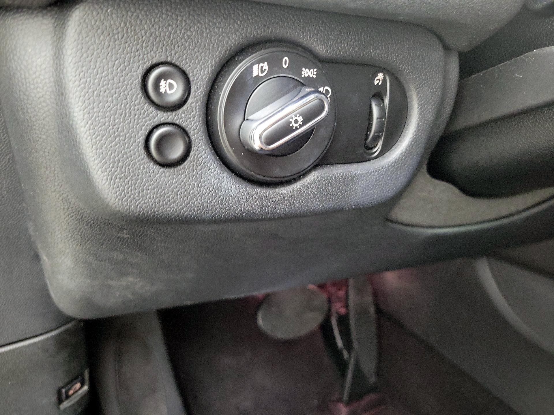 Thumbnail: 2019 MINI Cooper Clubman - 13