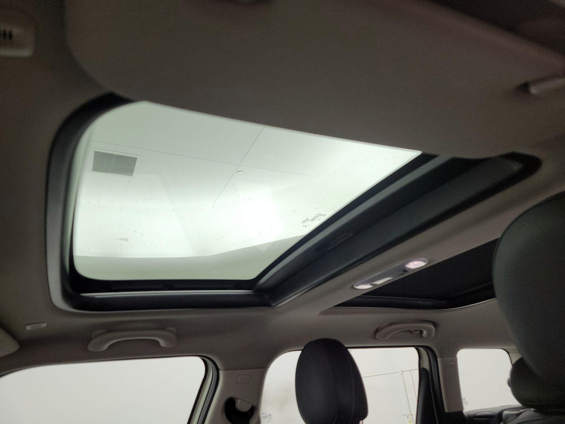 Thumbnail: 2019 MINI Cooper Clubman - 20