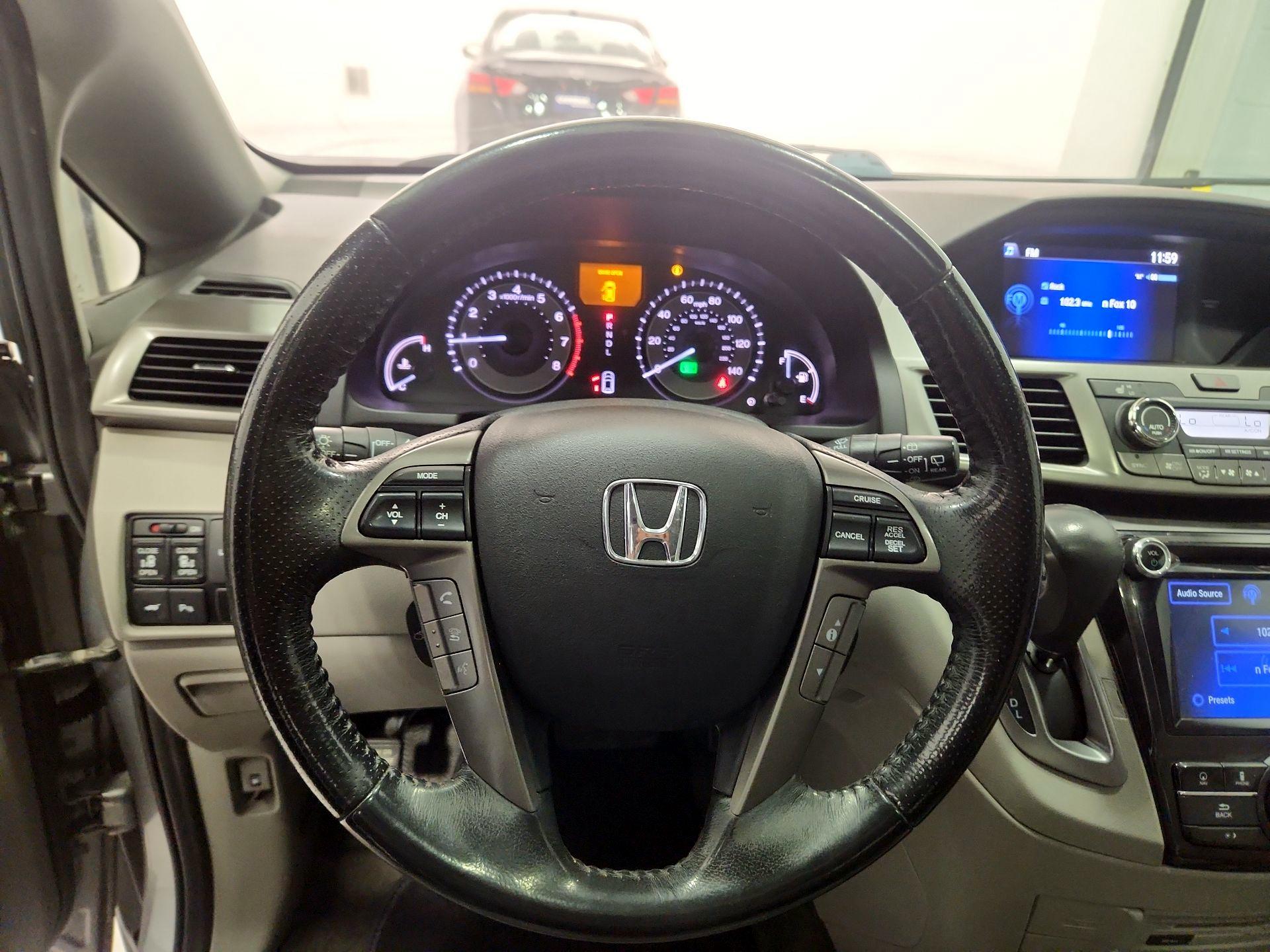 Thumbnail: 2016 Honda Odyssey - 10