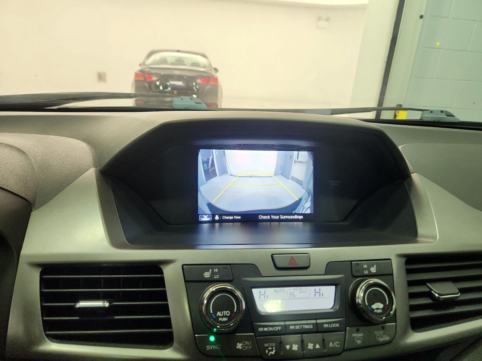 Thumbnail: 2016 Honda Odyssey - 14