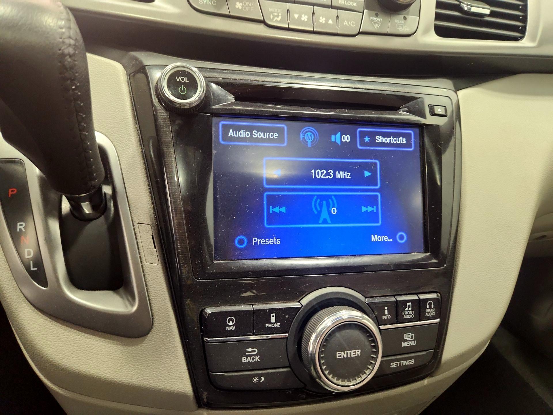 Thumbnail: 2016 Honda Odyssey - 15