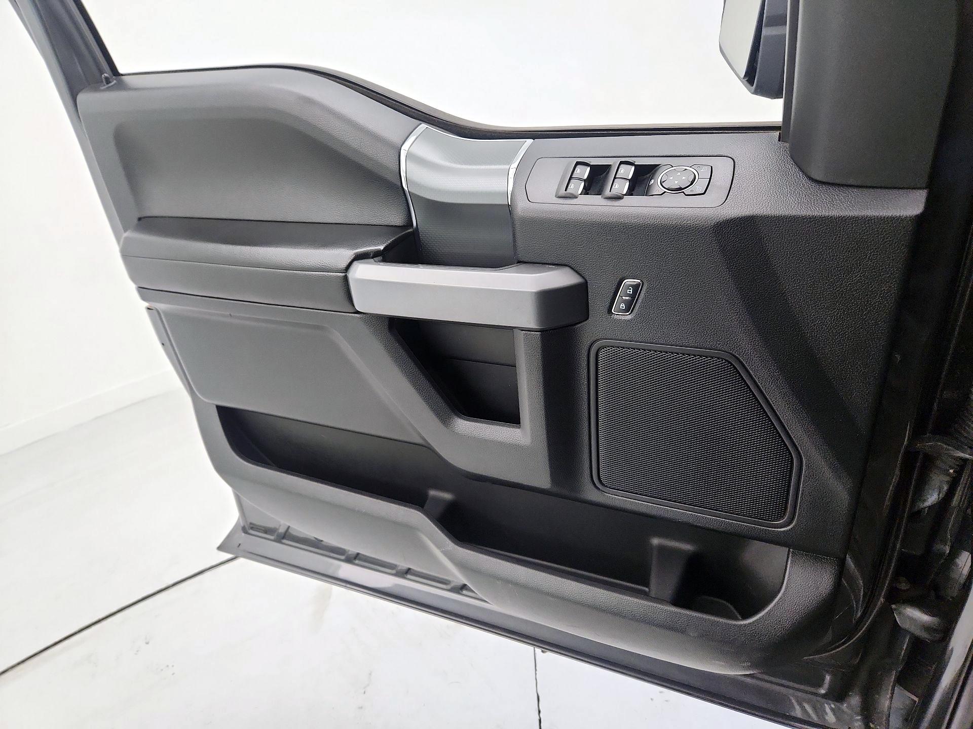 Thumbnail: 2017 Ford F-150 - 12