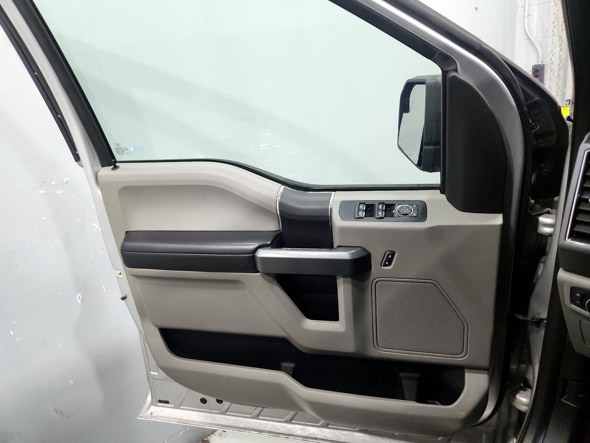 Thumbnail: 2017 Ford F-150 - 12