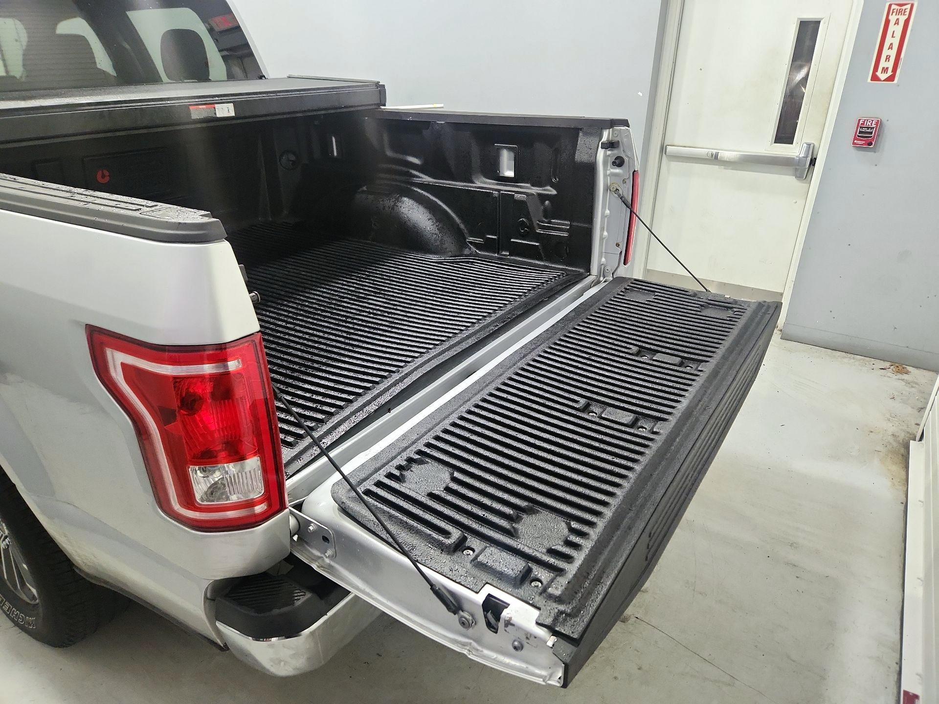 Thumbnail: 2017 Ford F-150 - 19