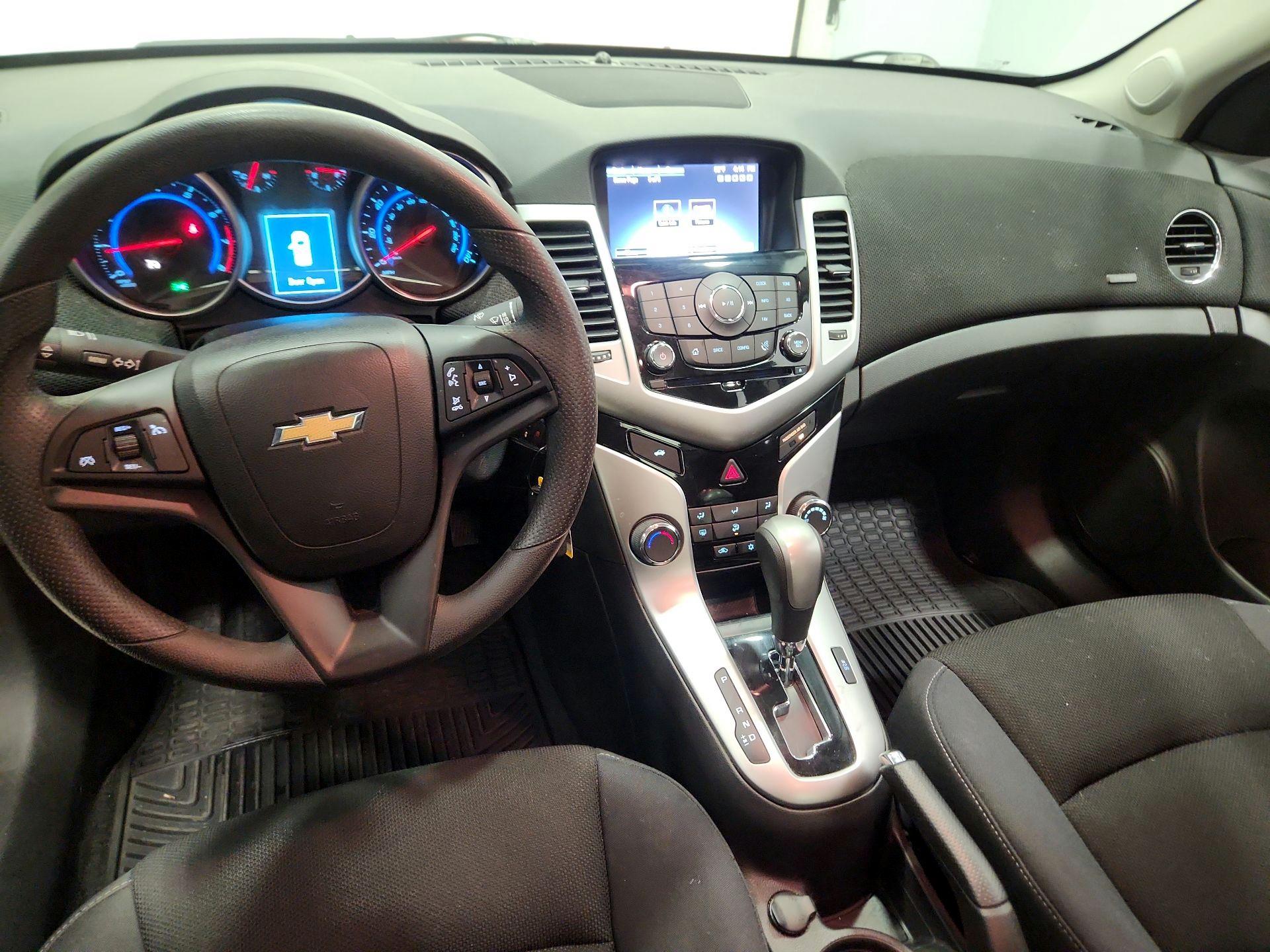 Thumbnail: 2016 Chevrolet Cruze - 9