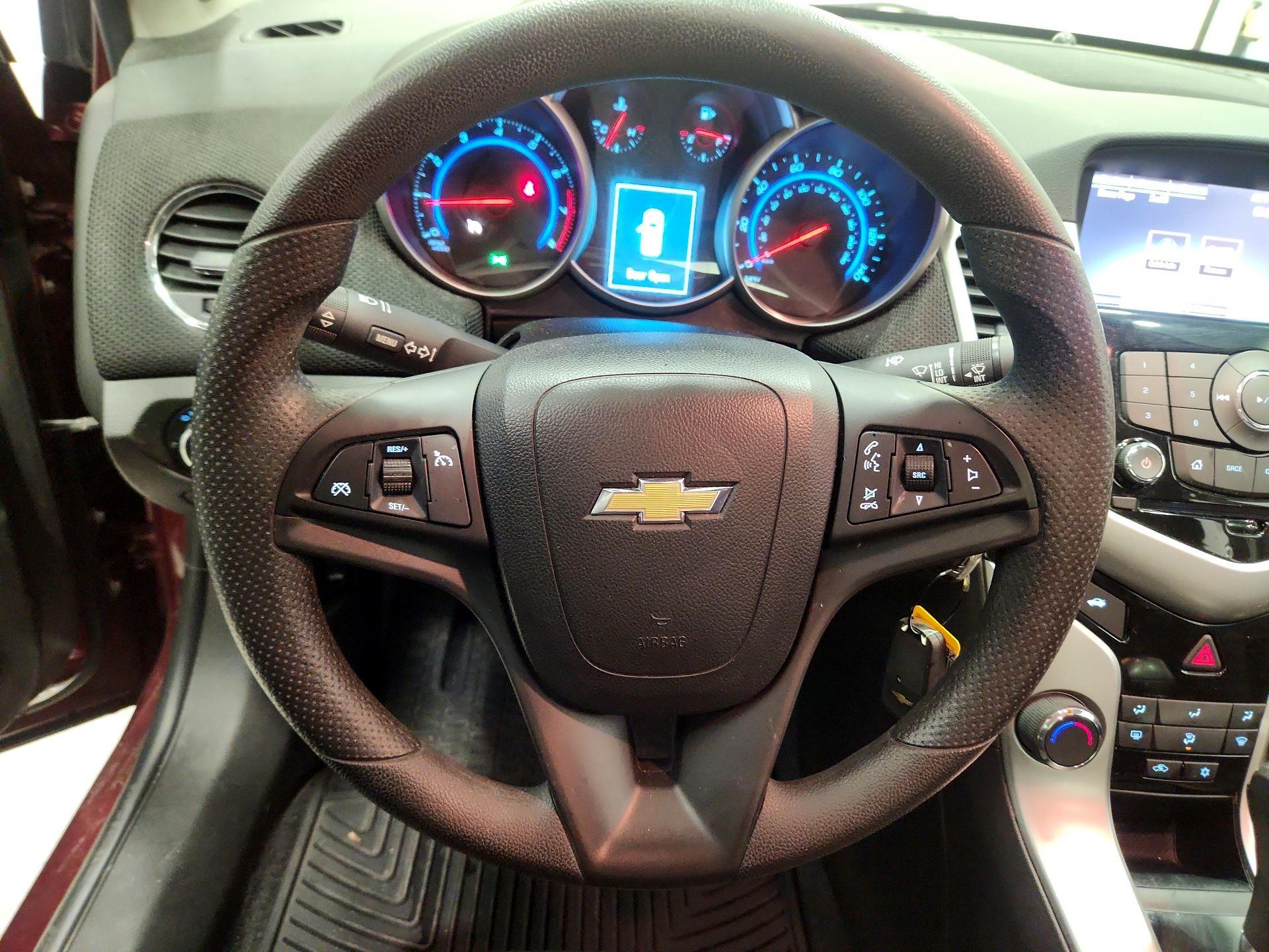 Thumbnail: 2016 Chevrolet Cruze - 10