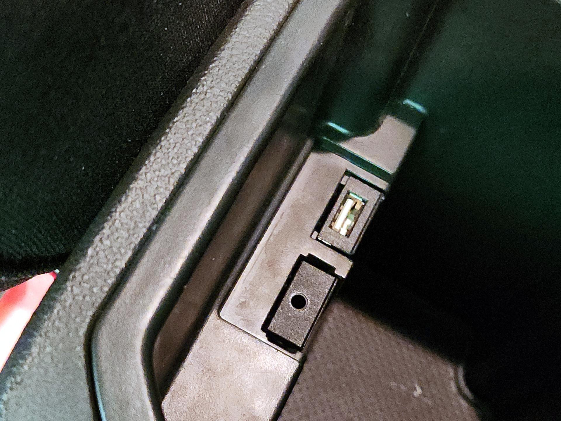 Thumbnail: 2016 Chevrolet Cruze - 18