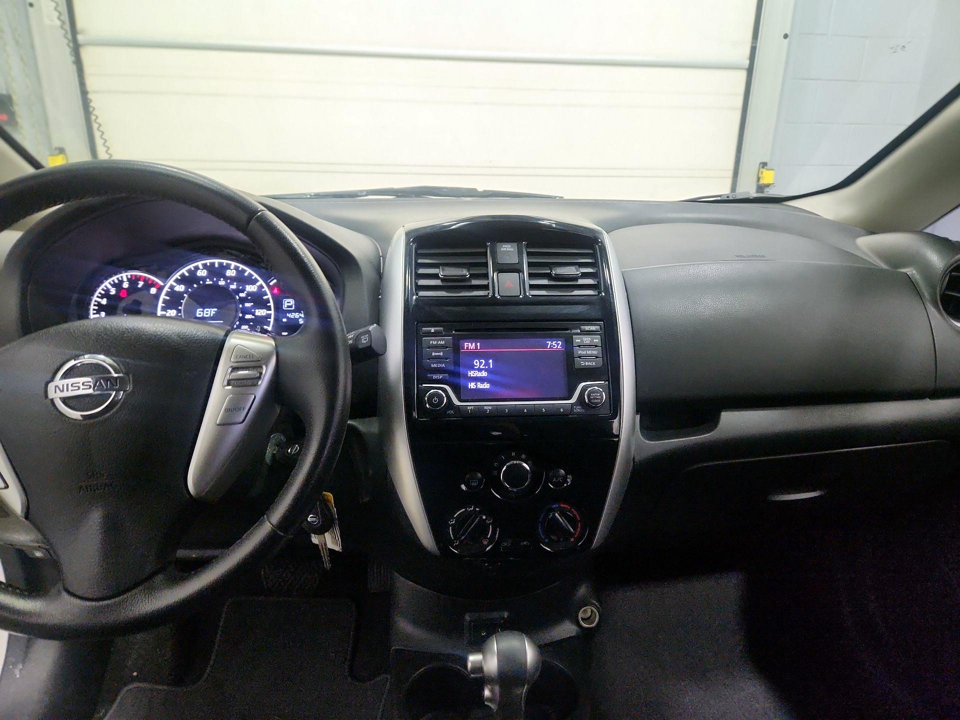 Thumbnail: 2017 Nissan Versa Note - 9