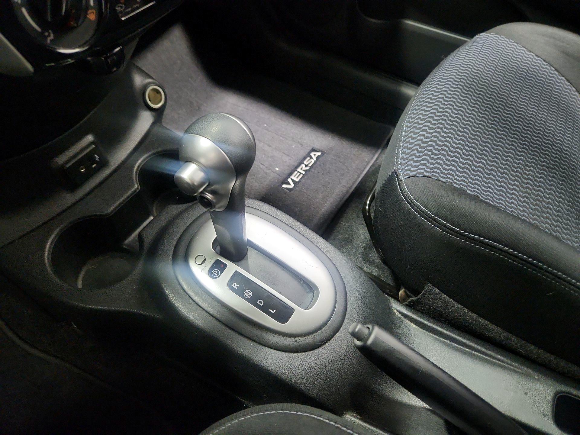 Thumbnail: 2017 Nissan Versa Note - 17