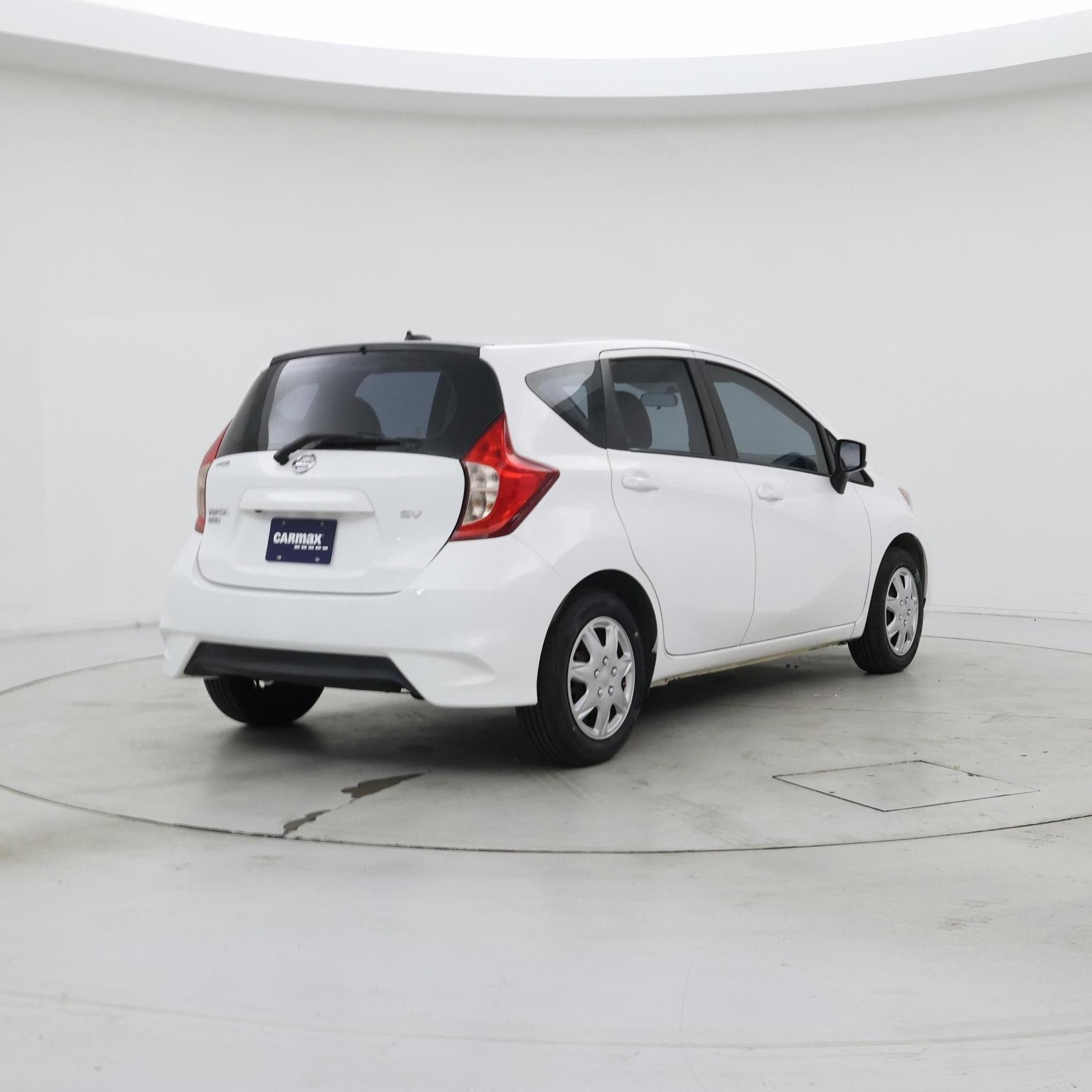 Thumbnail: 2017 Nissan Versa Note - 8