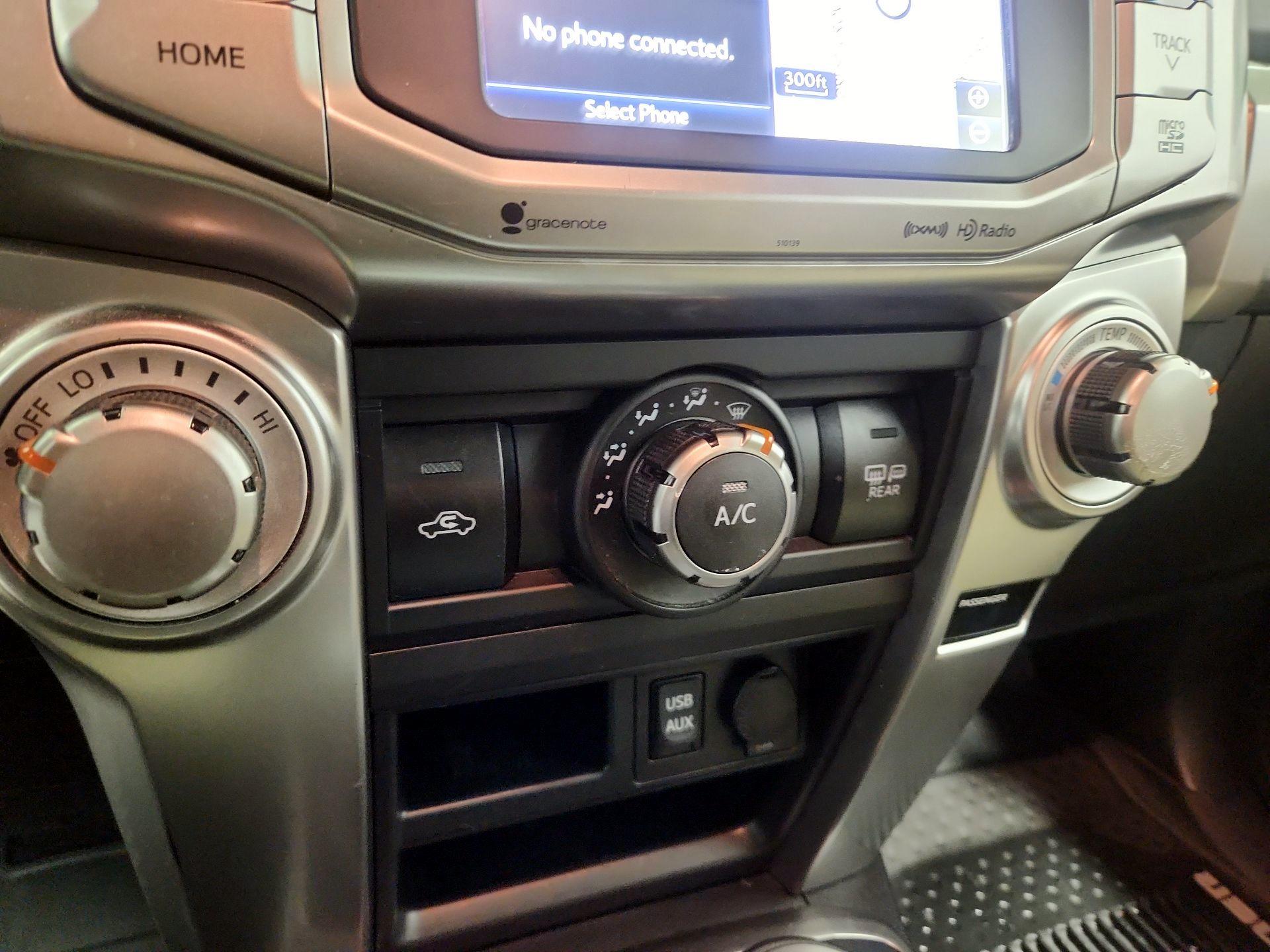 Thumbnail: 2018 Toyota 4Runner - 16