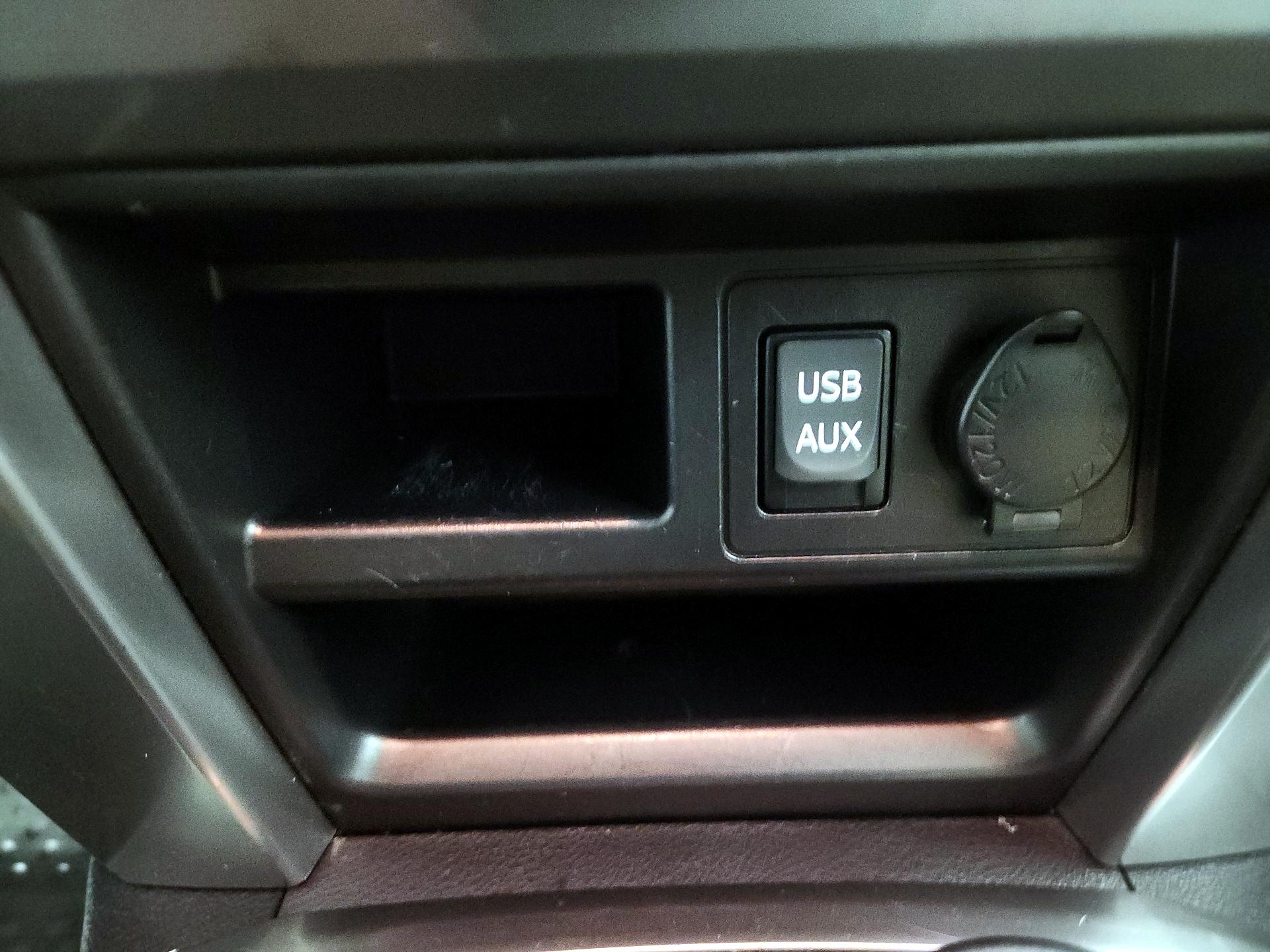 Thumbnail: 2018 Toyota 4Runner - 18