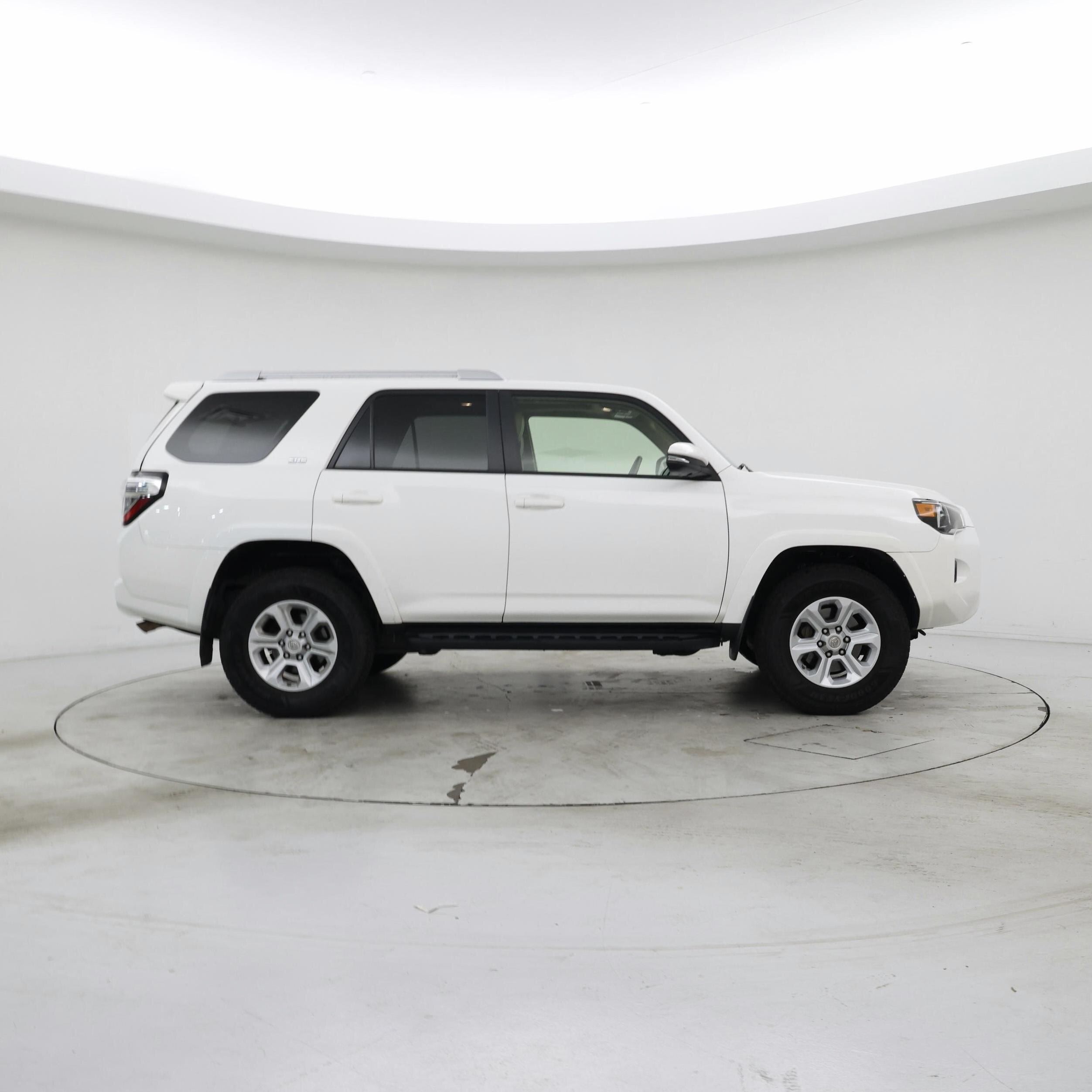 Thumbnail: 2018 Toyota 4Runner - 7