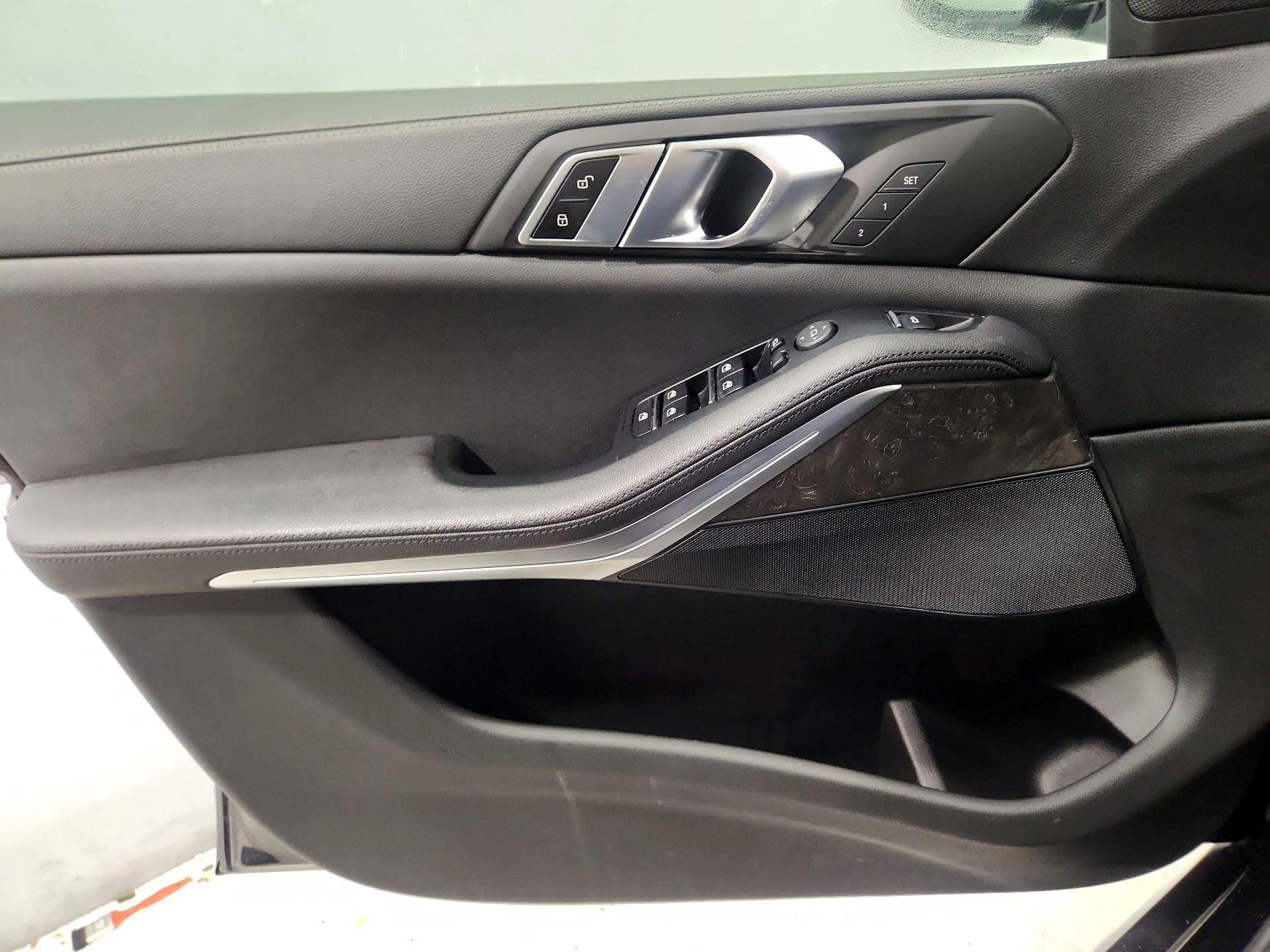 Thumbnail: 2020 BMW X5 - 12