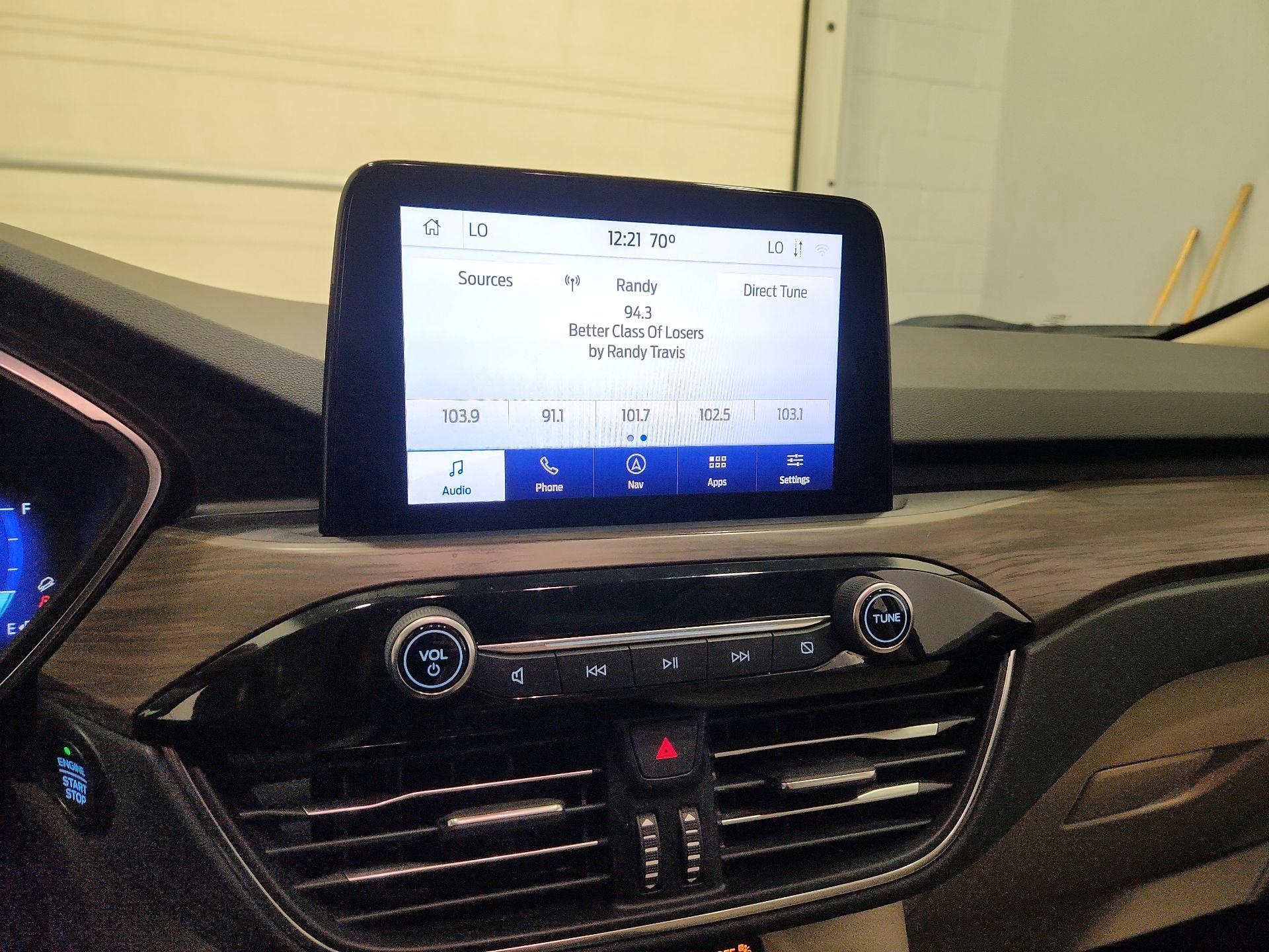 Thumbnail: 2020 Ford Escape - 16