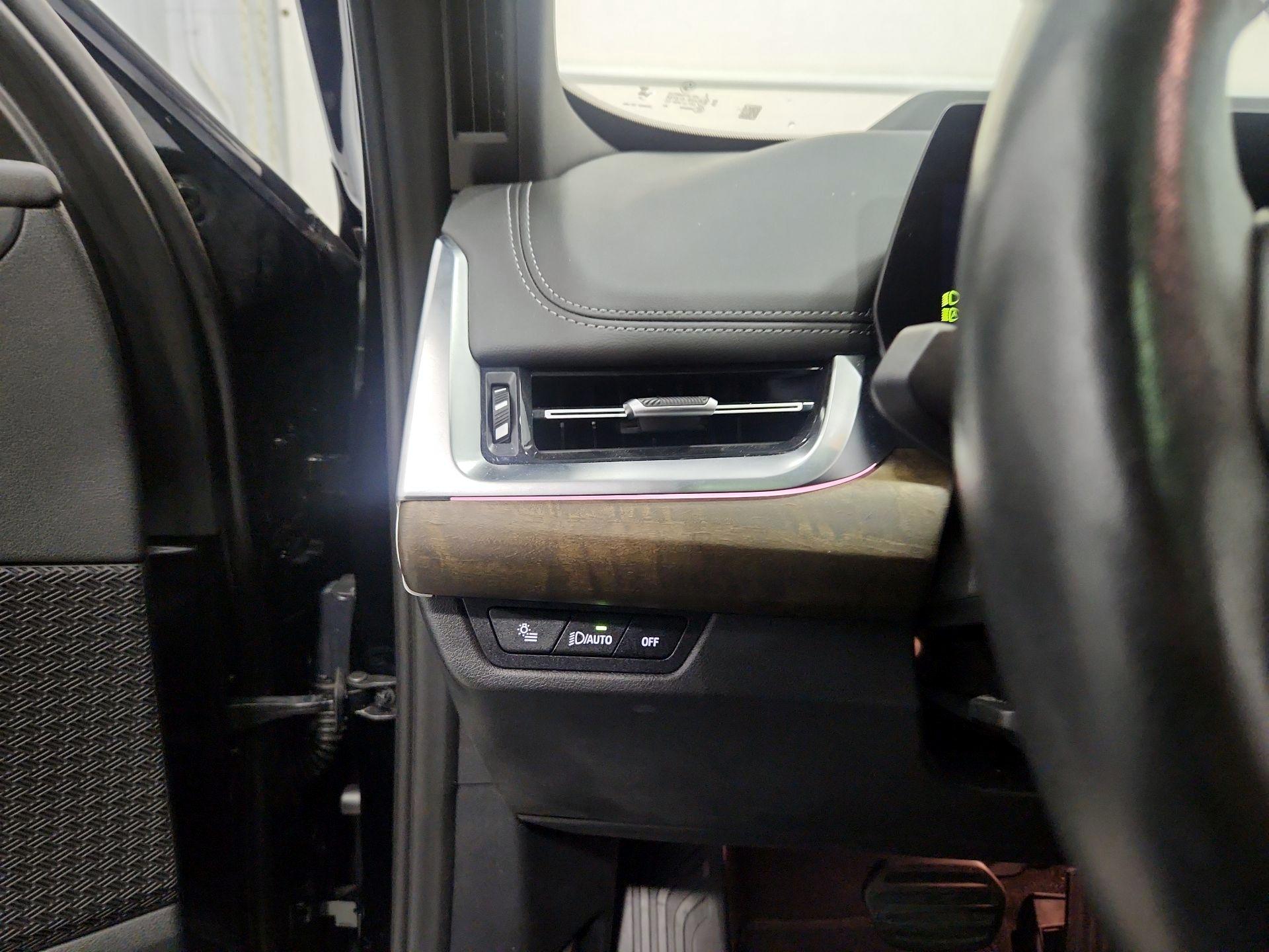 Thumbnail: 2023 BMW X1 - 13