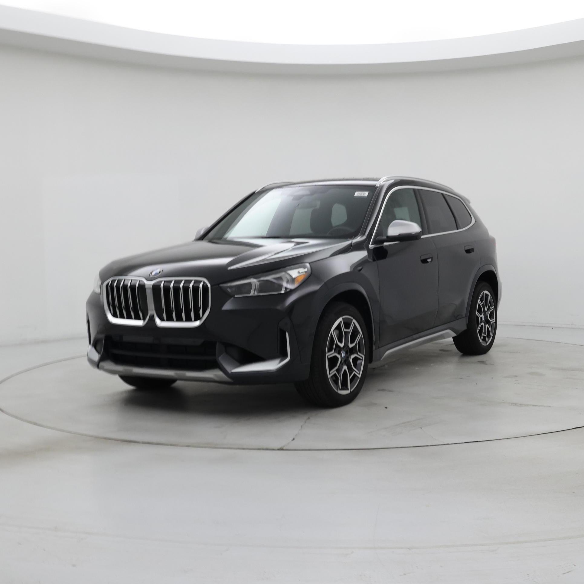 Thumbnail: 2023 BMW X1 - 4