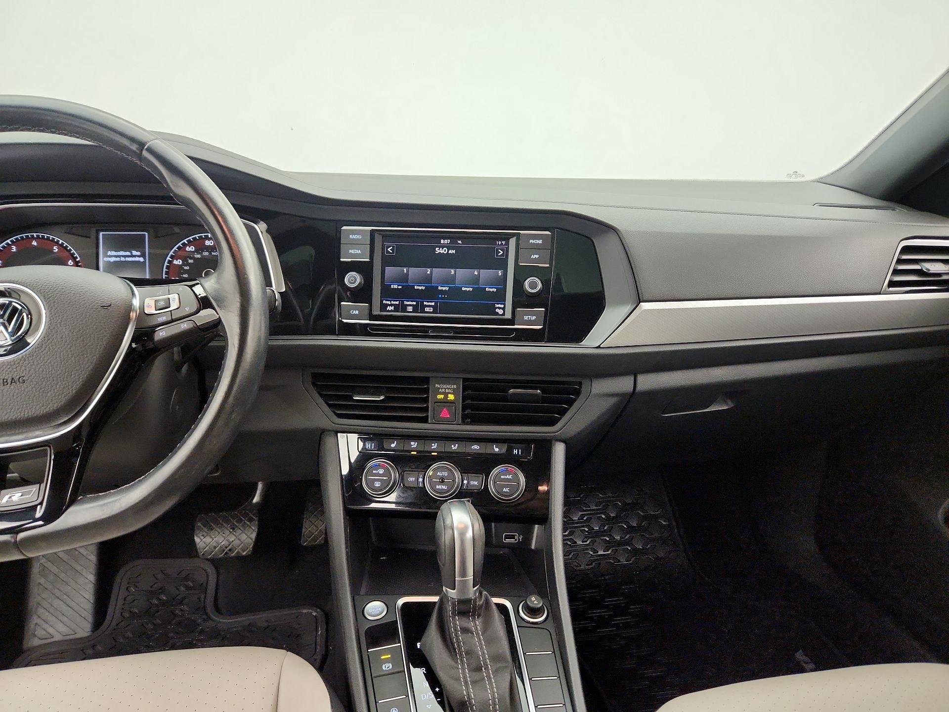 Thumbnail: 2019 Volkswagen Jetta - 9