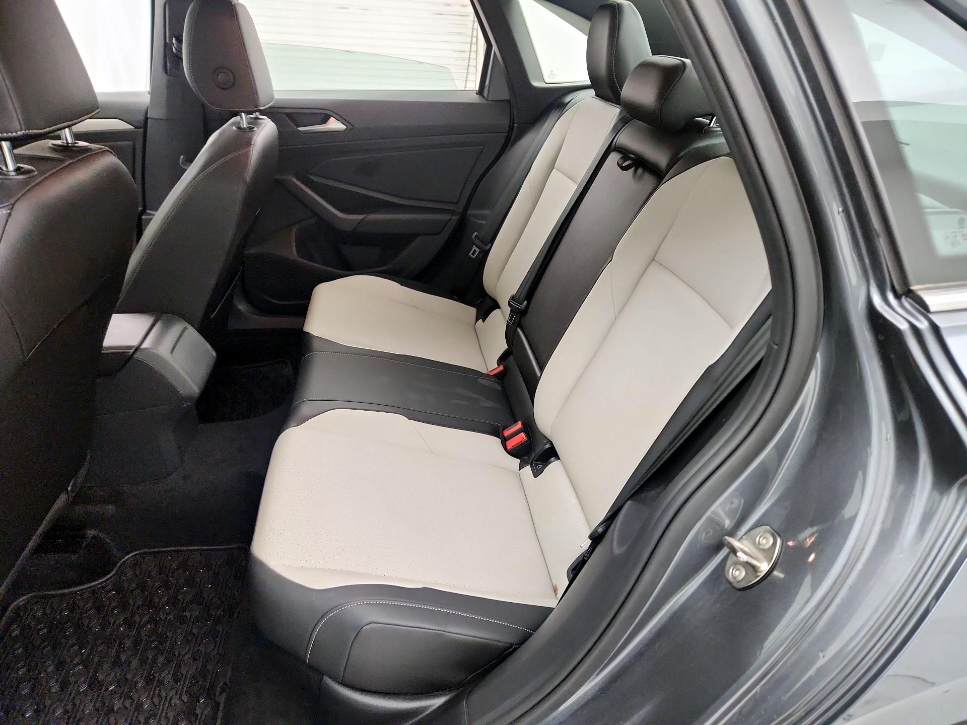 Thumbnail: 2019 Volkswagen Jetta - 20