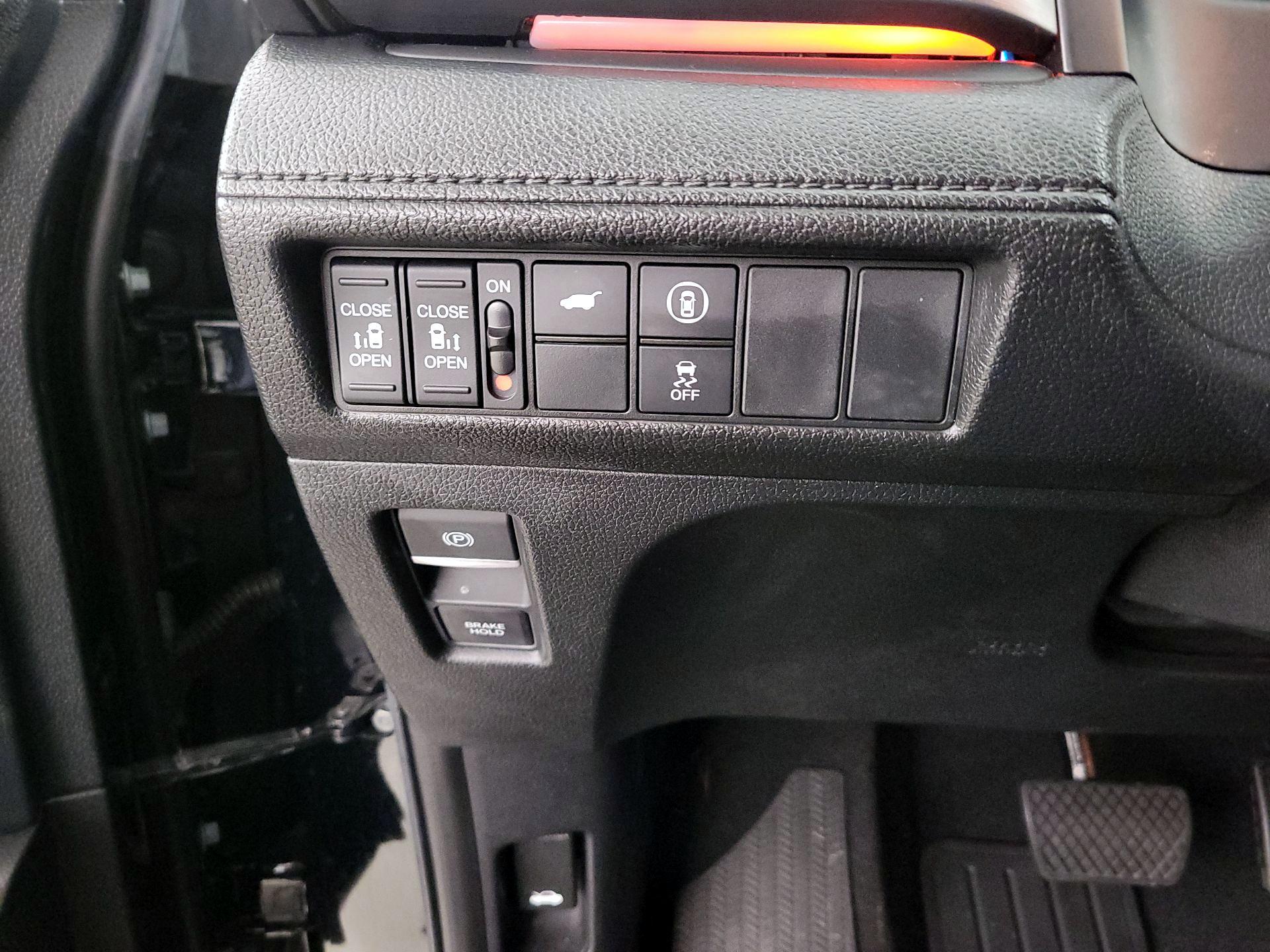 Thumbnail: 2023 Honda Odyssey - 13