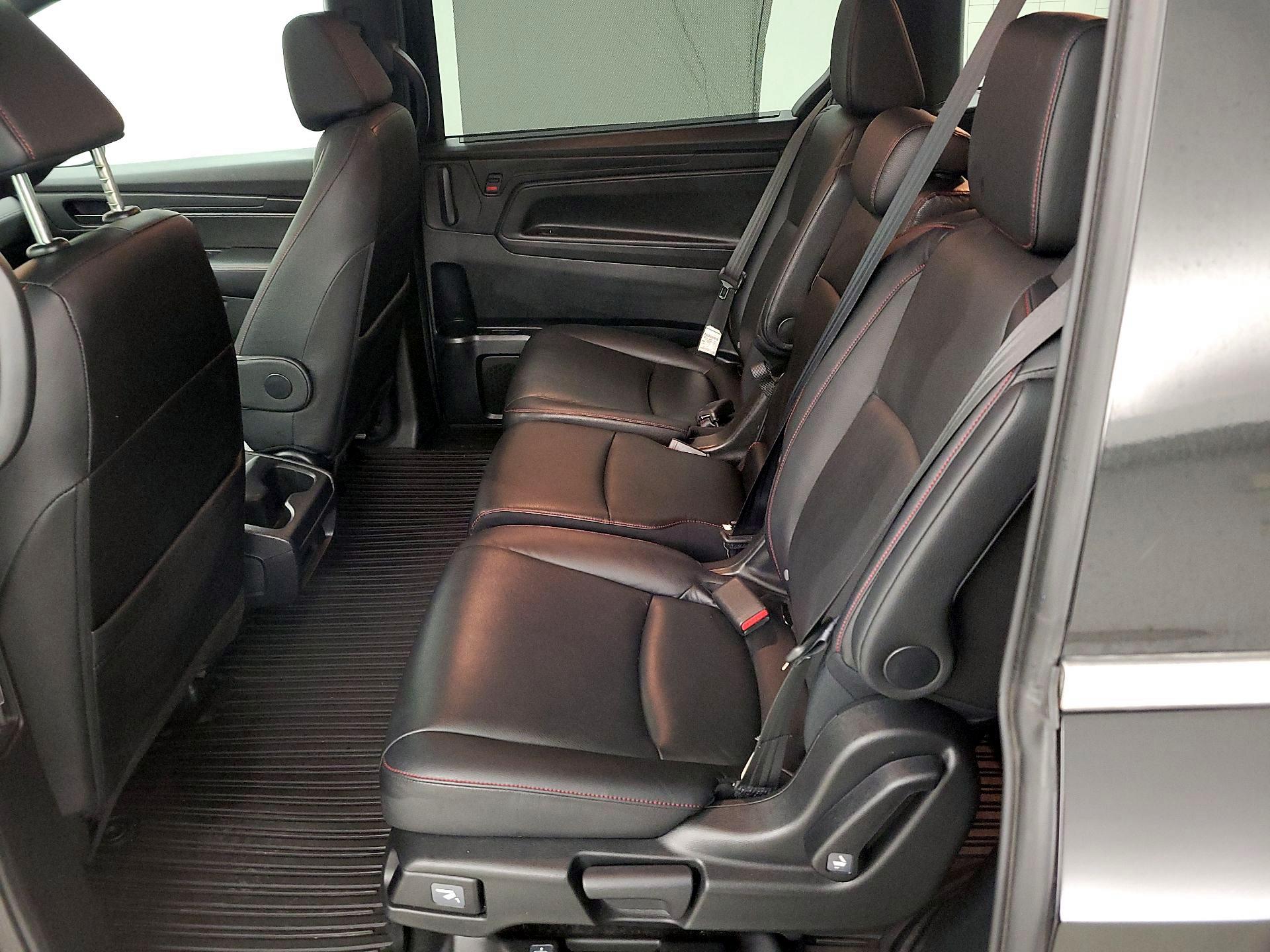 Thumbnail: 2023 Honda Odyssey - 20