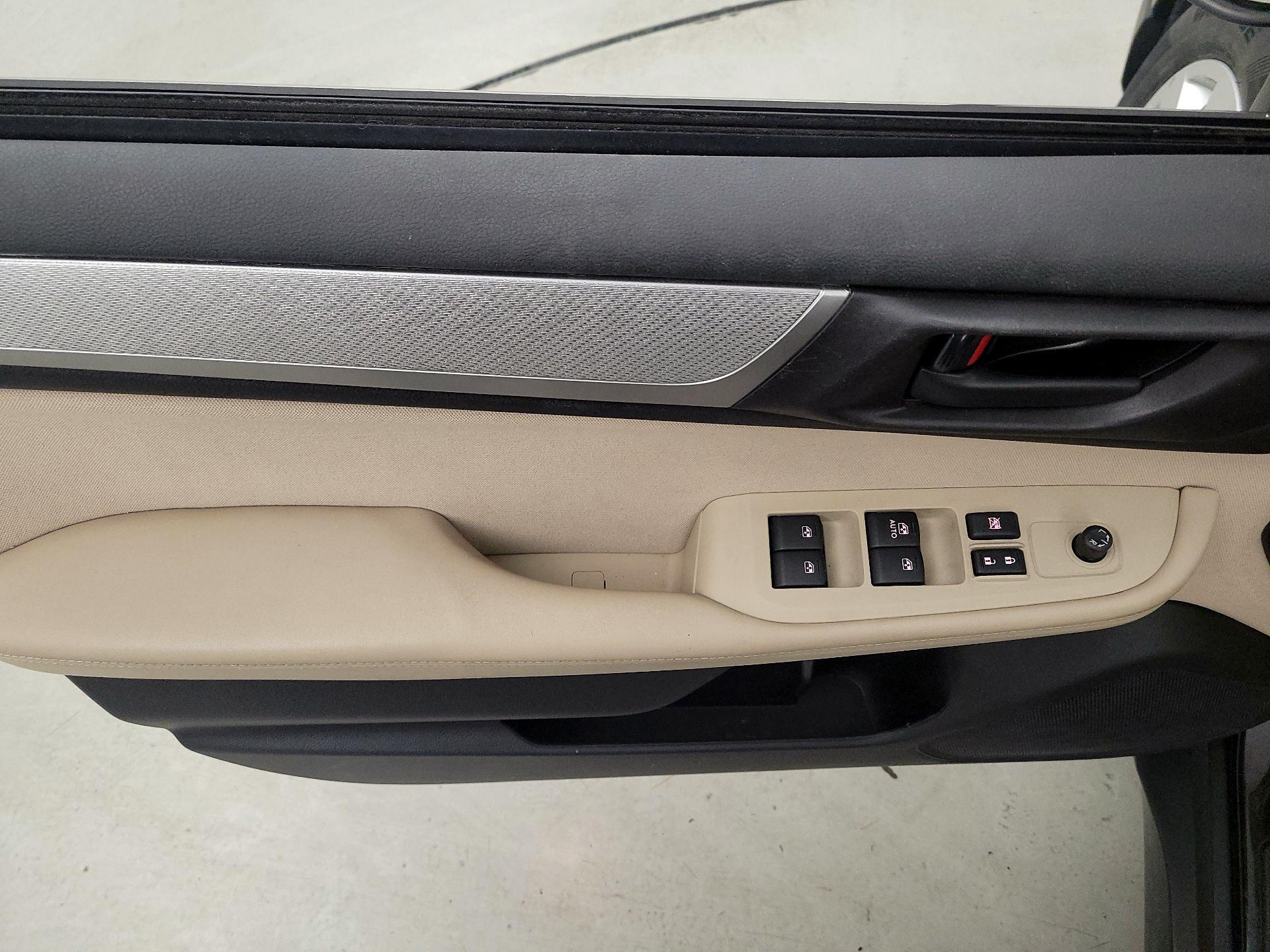 Thumbnail: 2019 Subaru Outback - 12