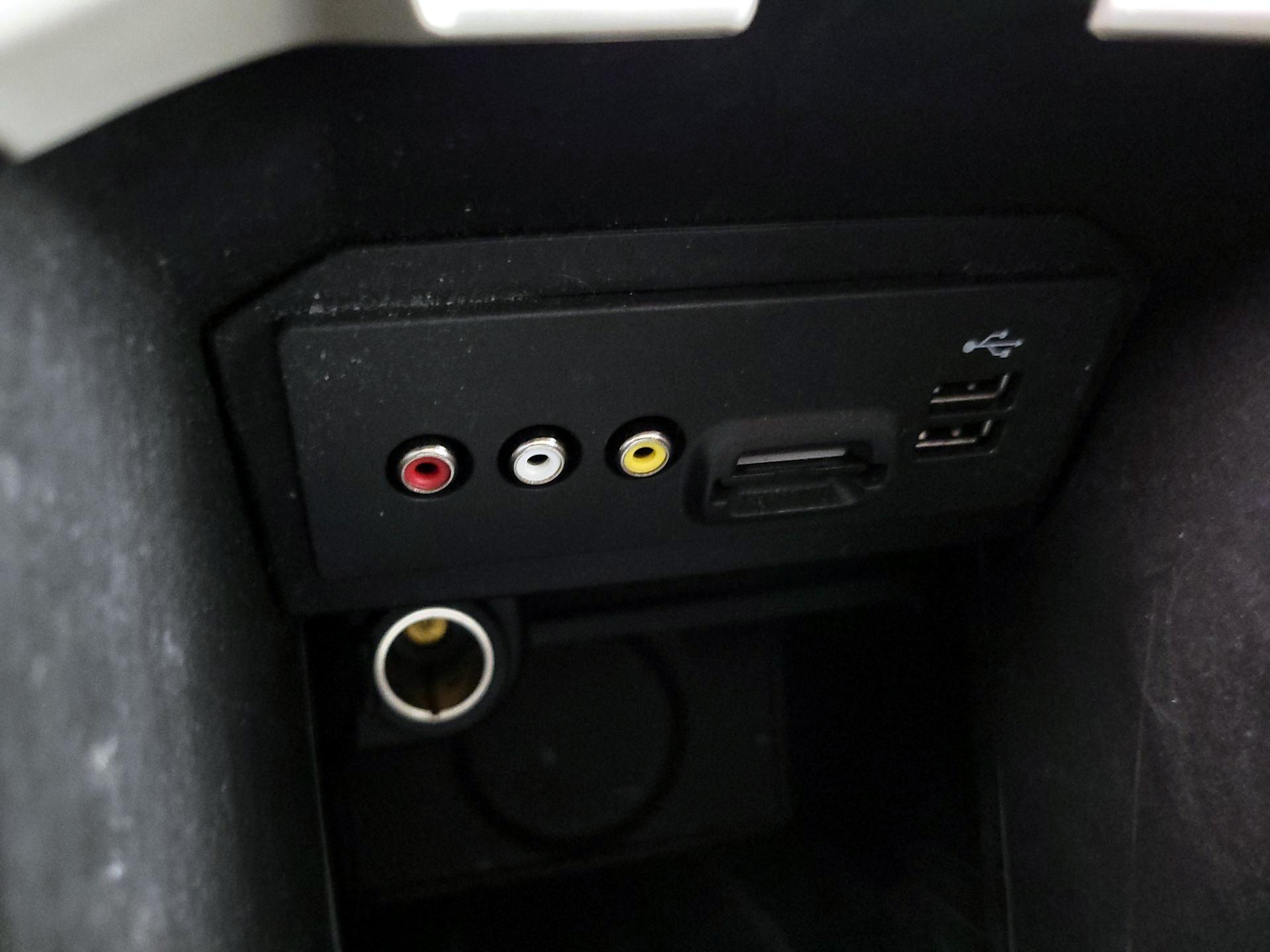 Thumbnail: 2014 Ford C-Max - 18