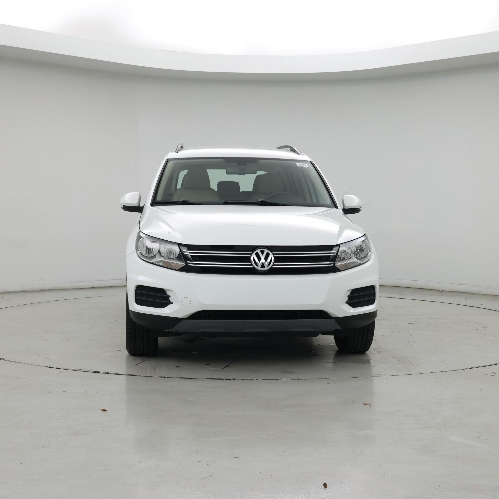 Thumbnail: 2017 Volkswagen Tiguan - 5