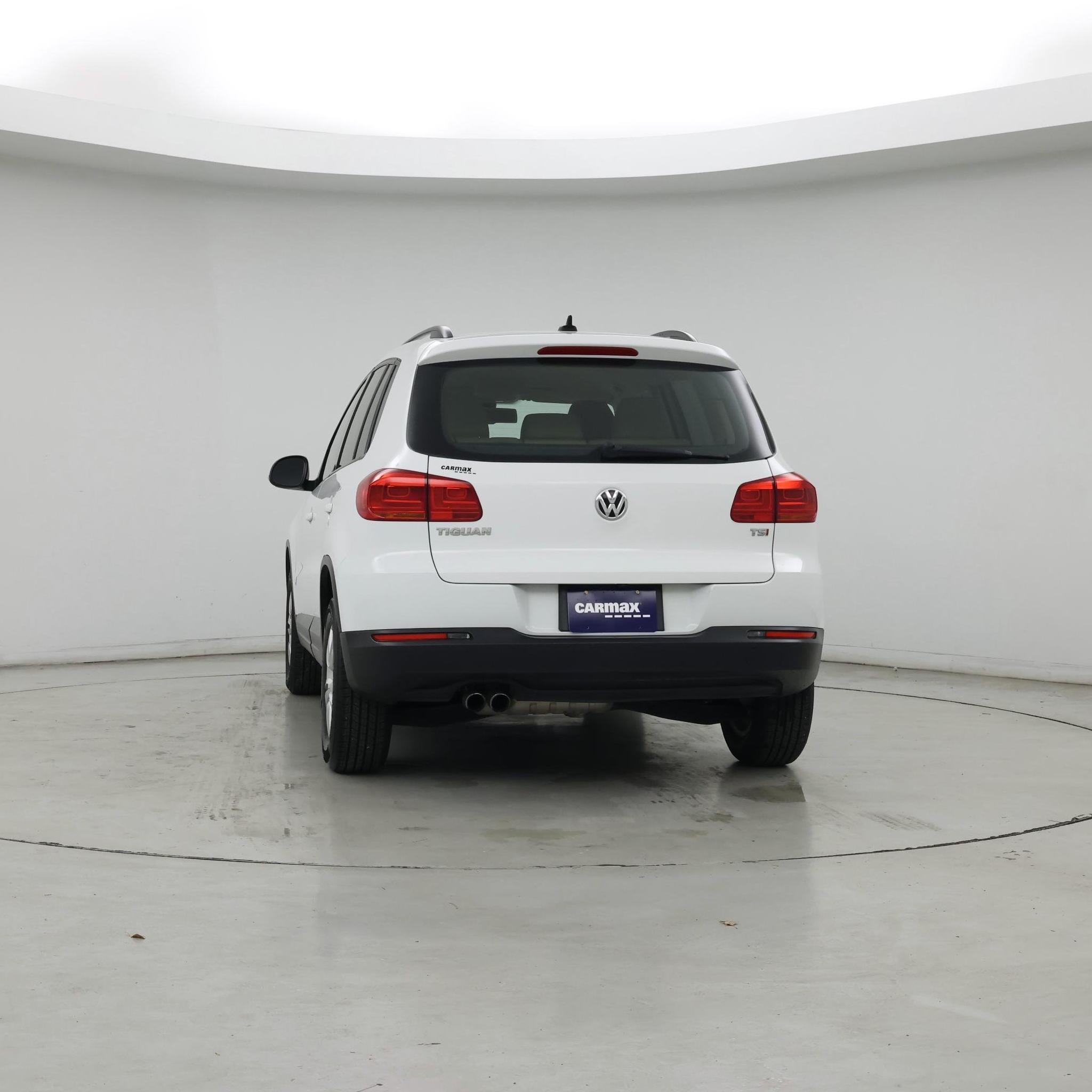 Thumbnail: 2017 Volkswagen Tiguan - 6