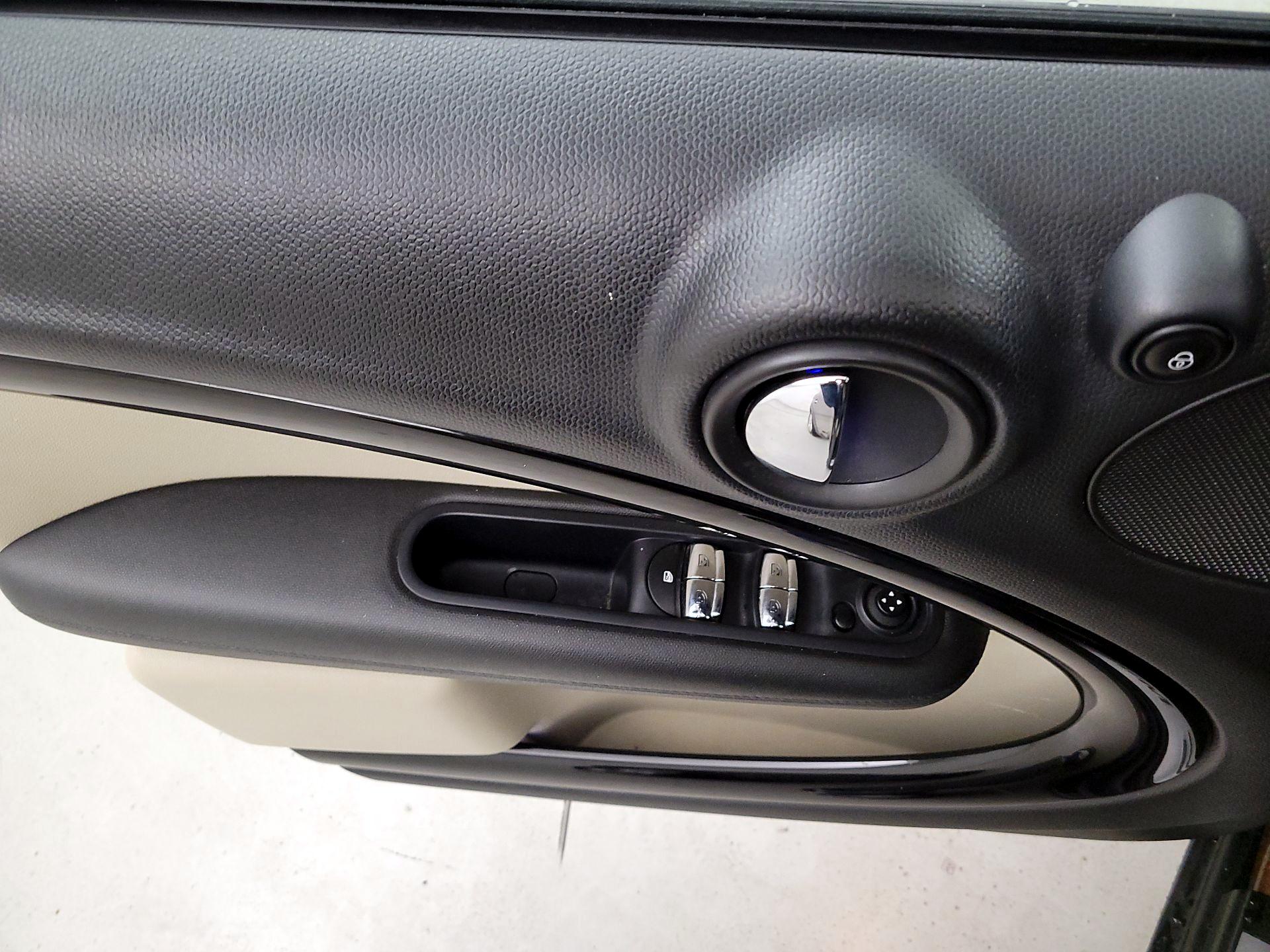 Thumbnail: 2016 MINI Cooper Countryman - 12